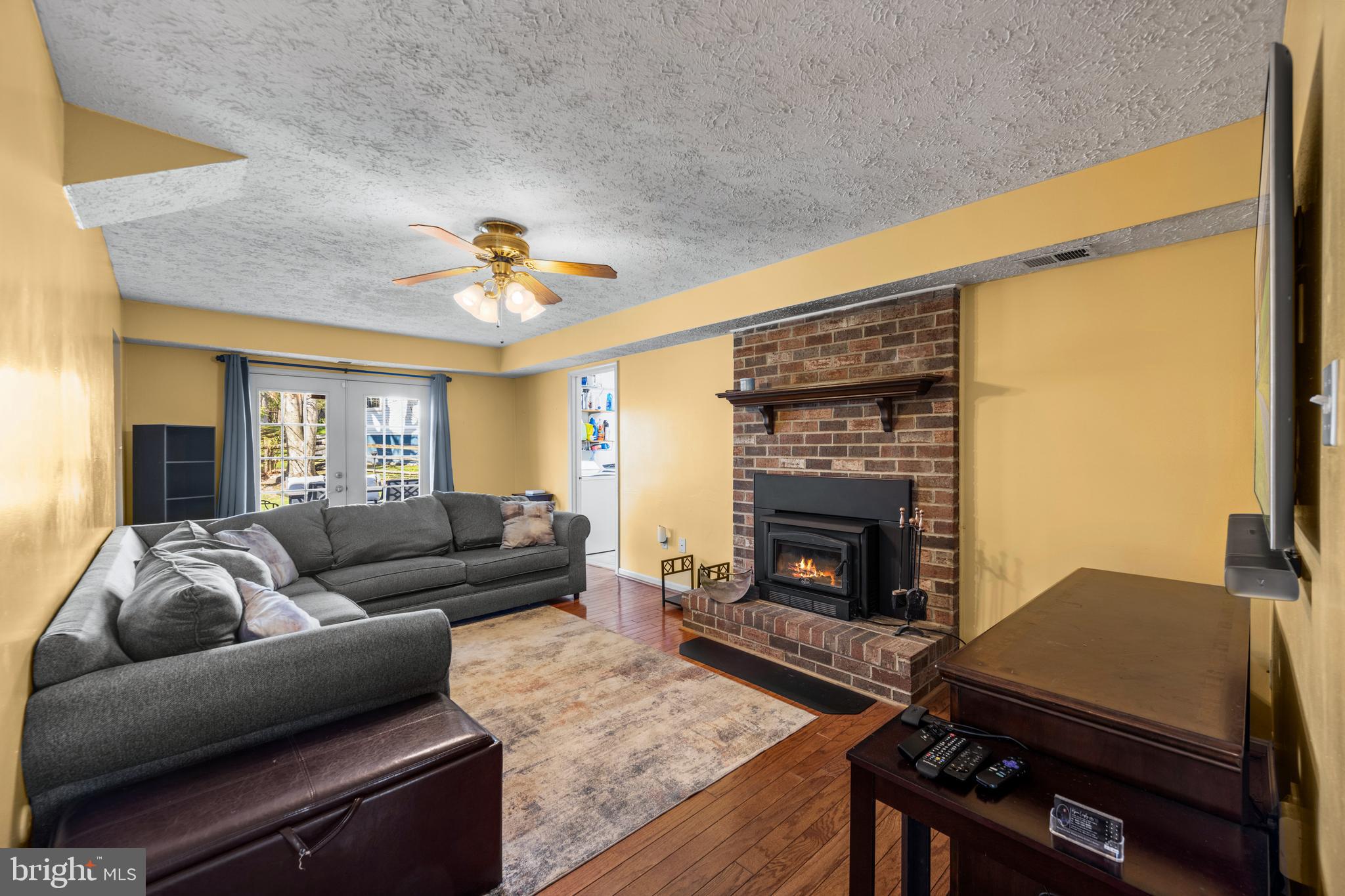 3527 SMOKETHORN COURT