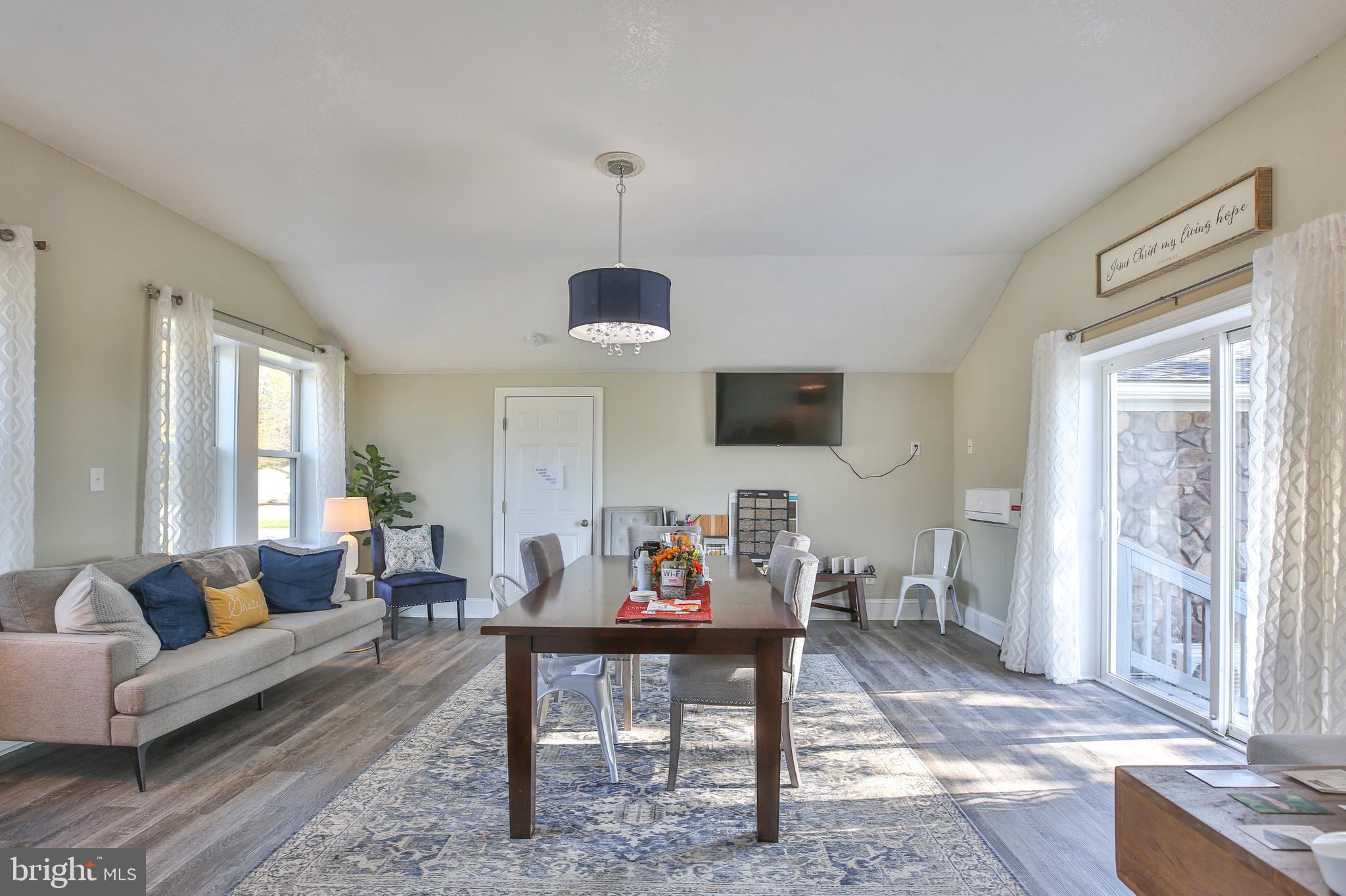 JUNEWOOD ESTATES - Residential