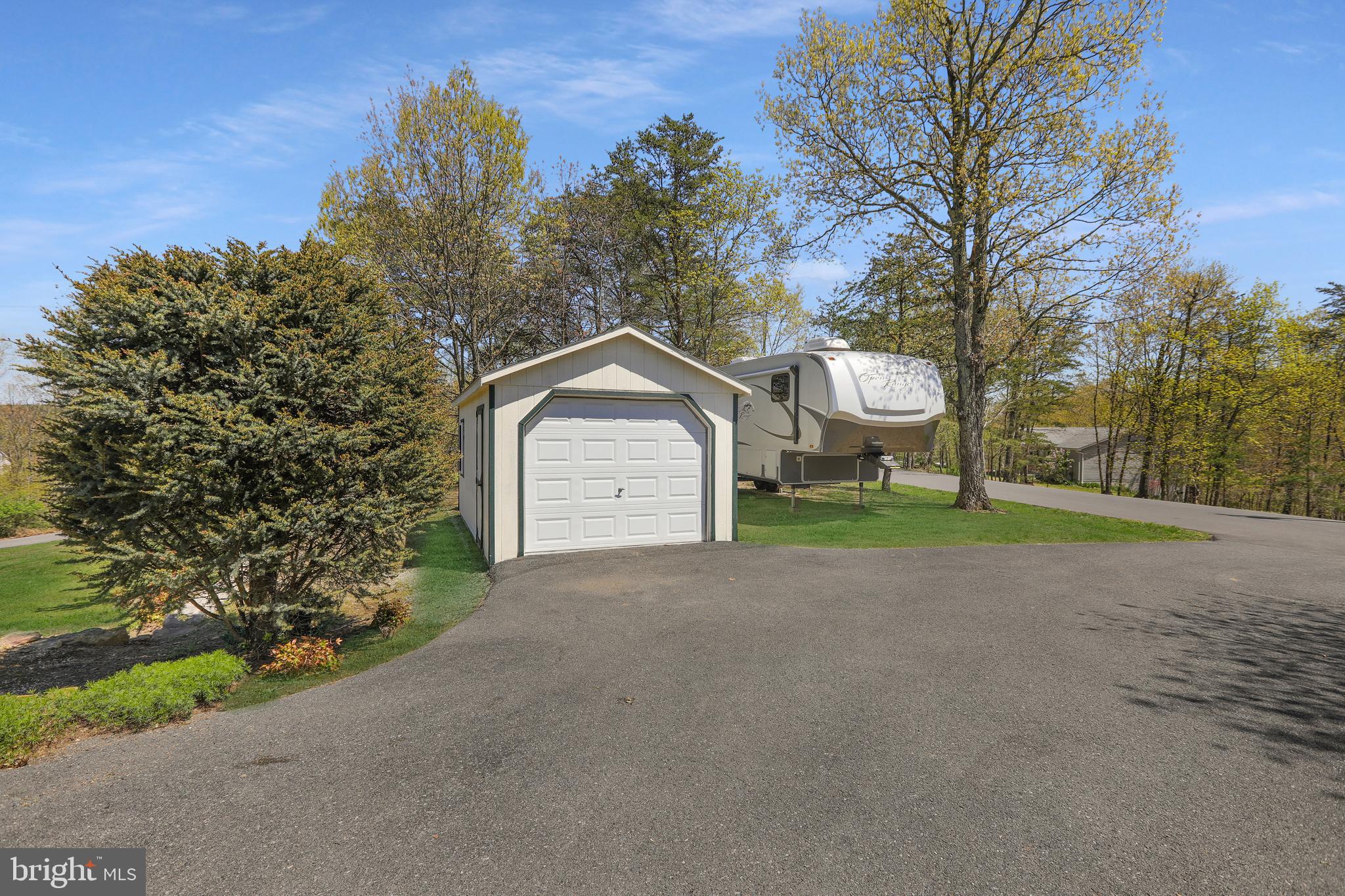 WINDOVER HILLS - Residential