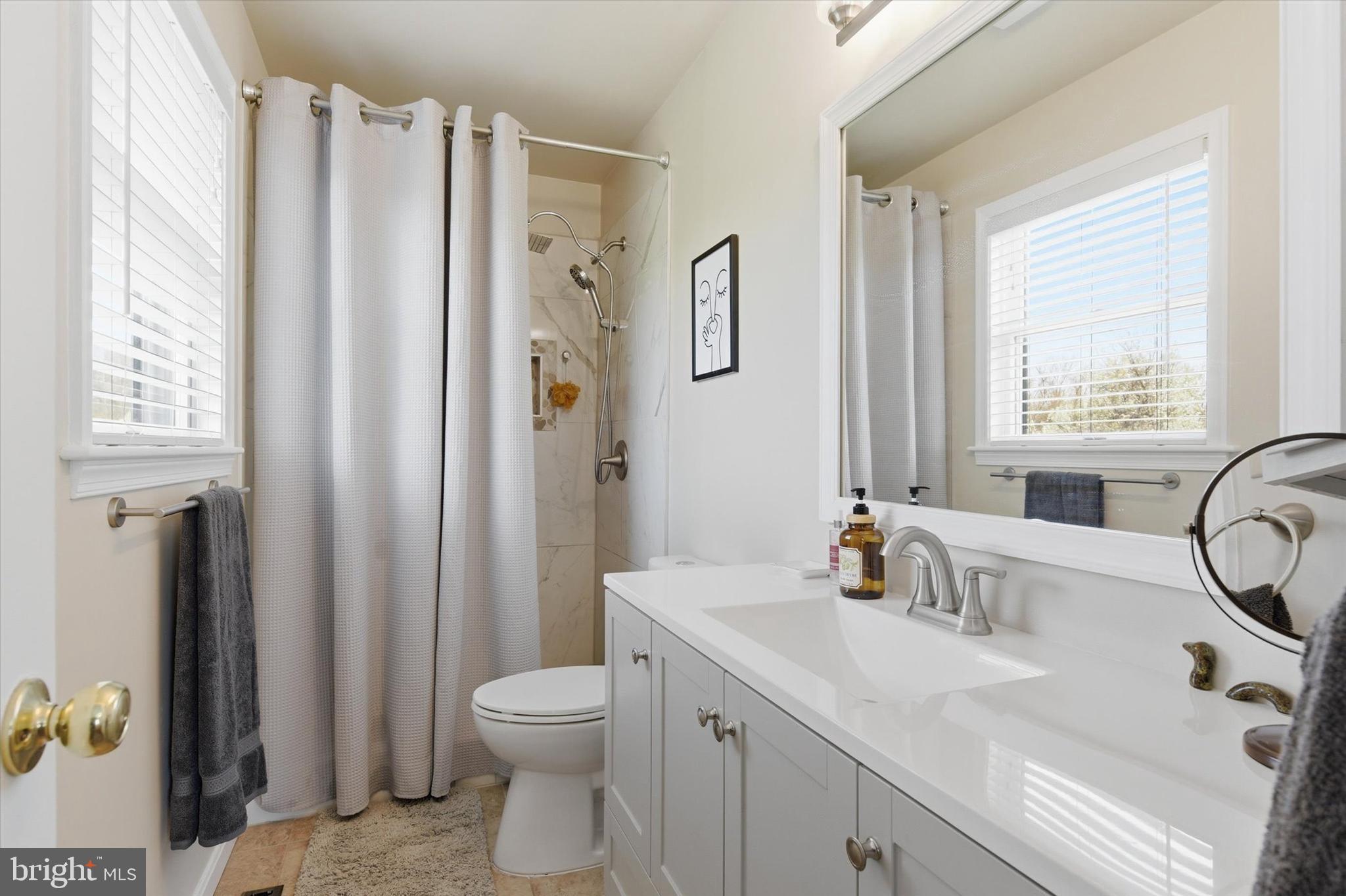 SHELLEYS RIVERVIEW - Residential