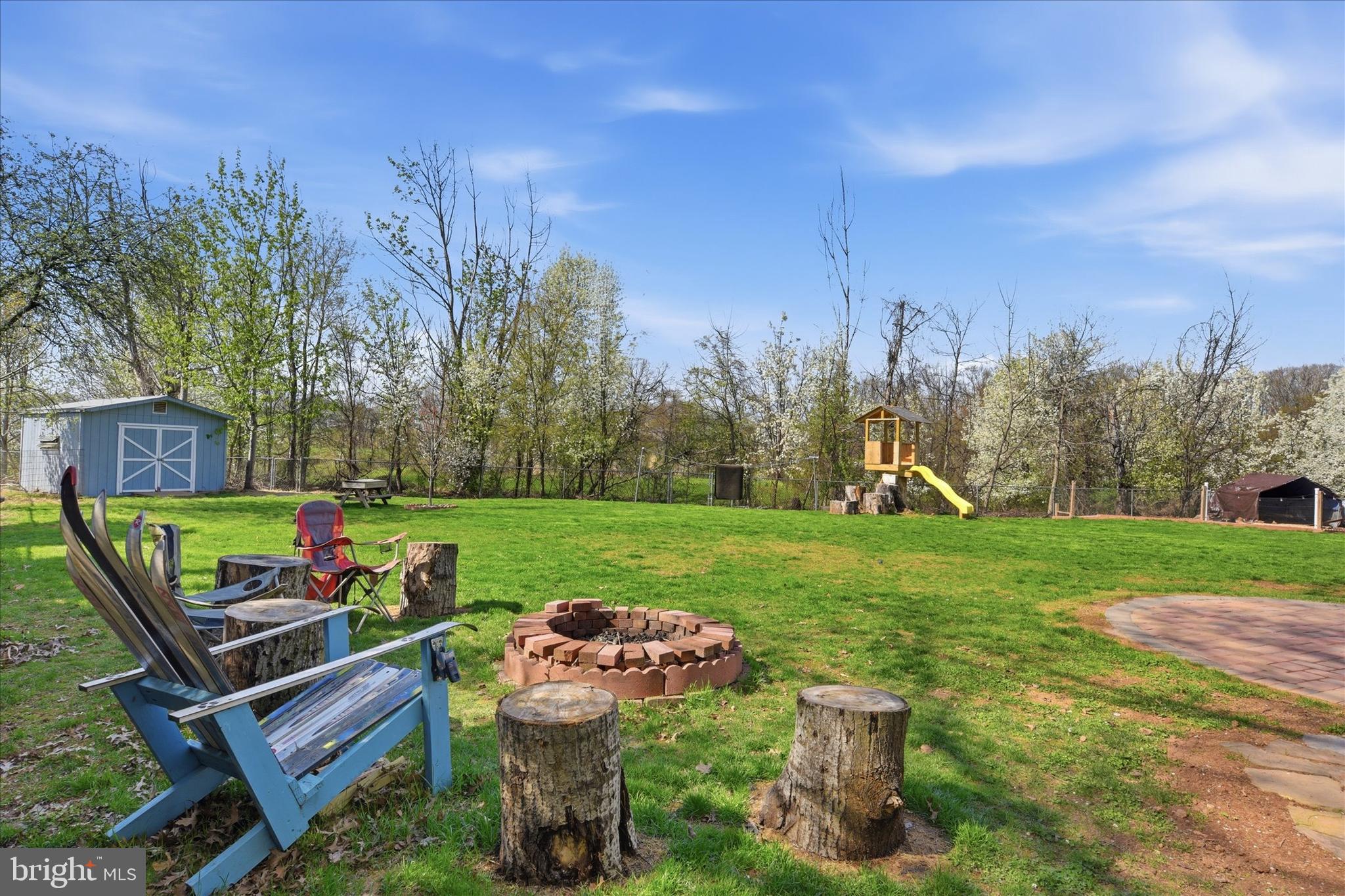 SHELLEYS RIVERVIEW - Residential