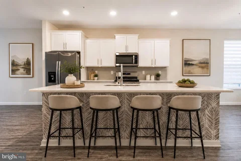 MLS: MDAA2149160