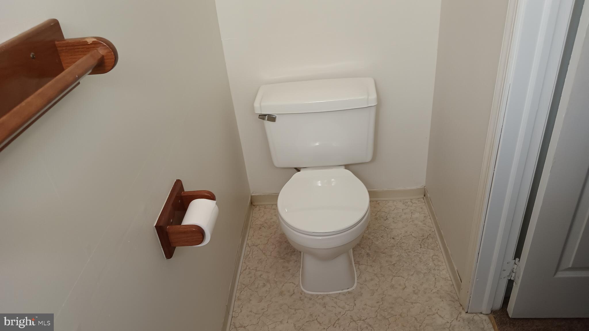 WHITPAIN HILLS - Residential Lease