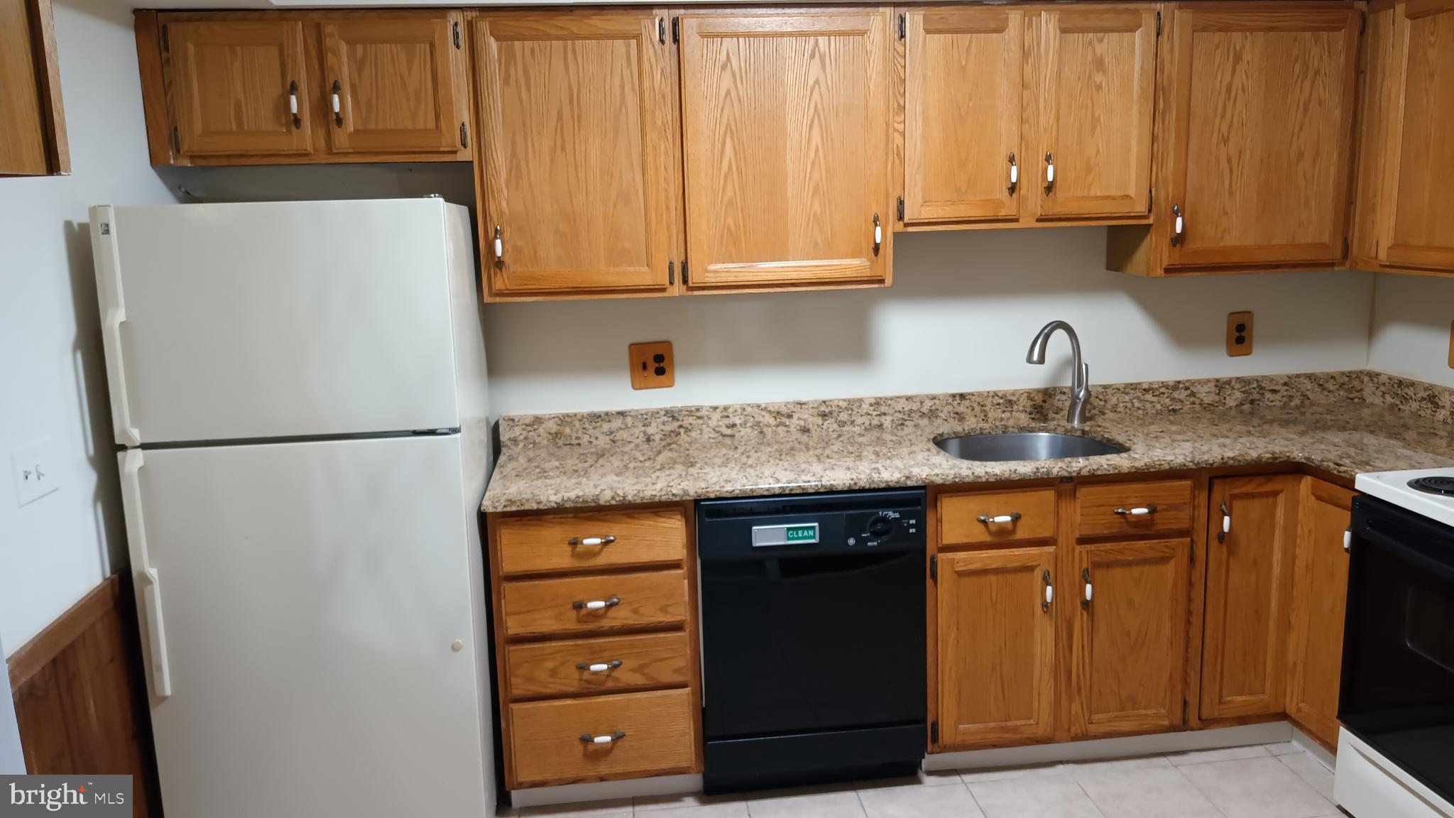 WHITPAIN HILLS - Residential Lease