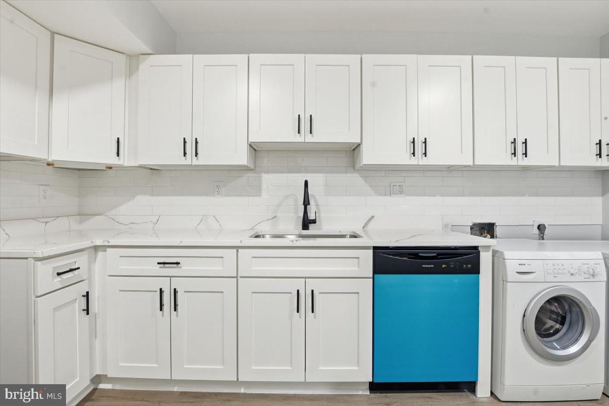 HAWTHORNE VILLAGE - Residential