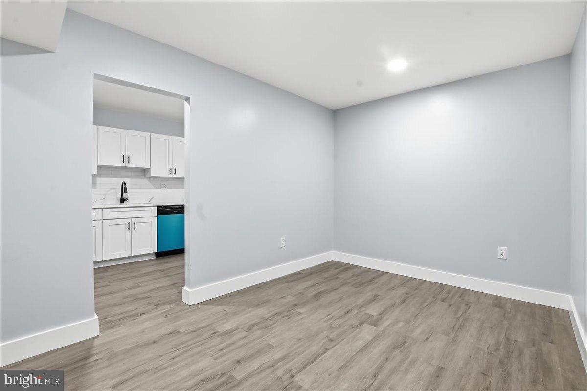 HAWTHORNE VILLAGE - Residential