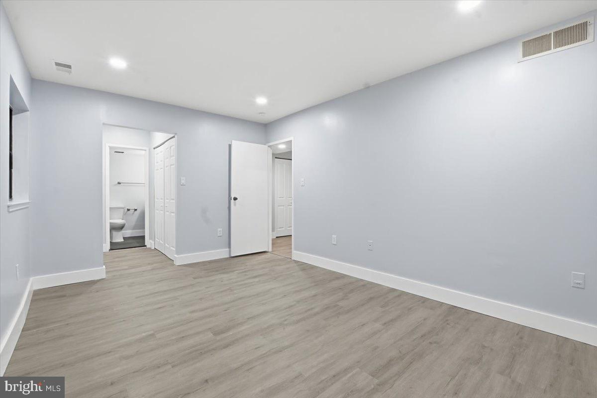 HAWTHORNE VILLAGE - Residential