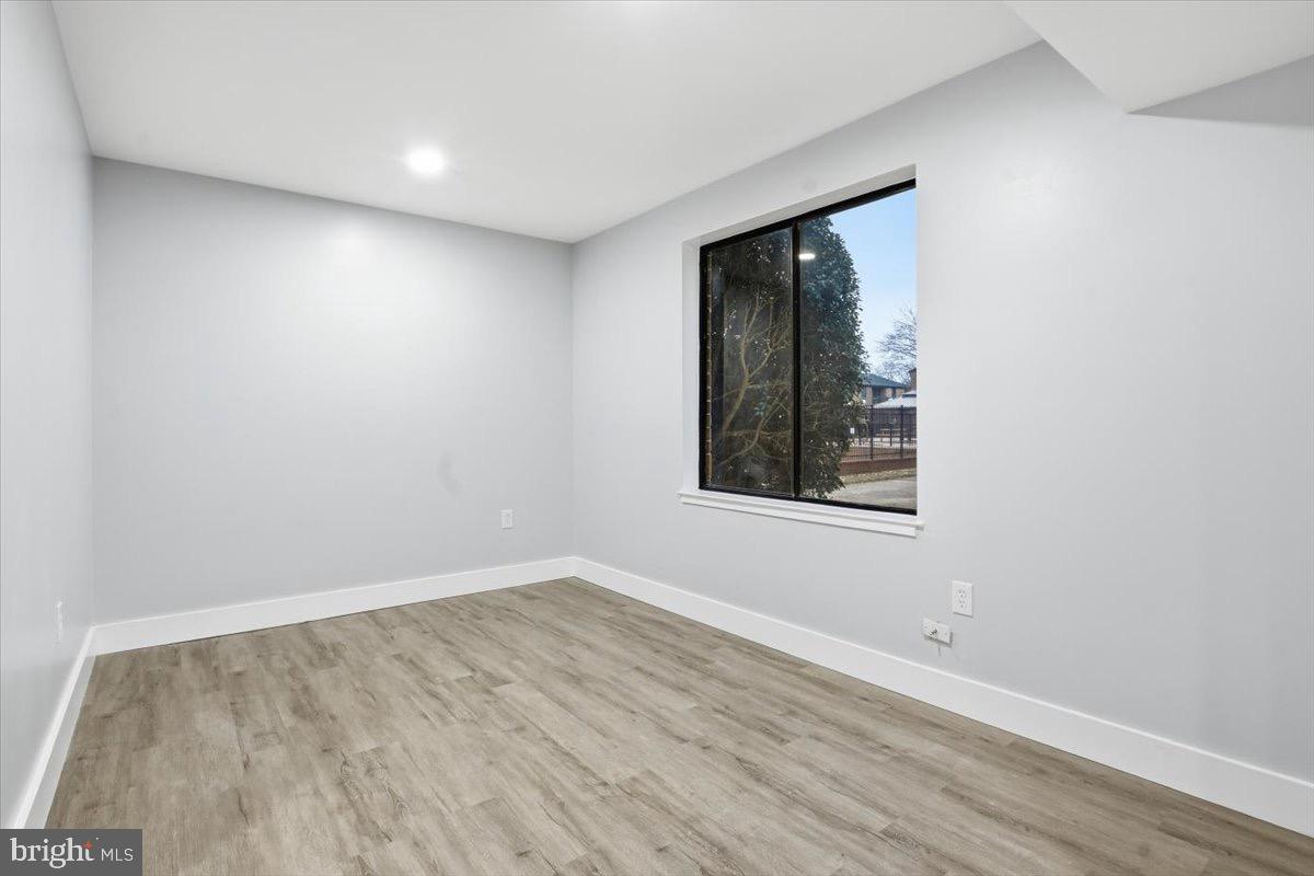 HAWTHORNE VILLAGE - Residential