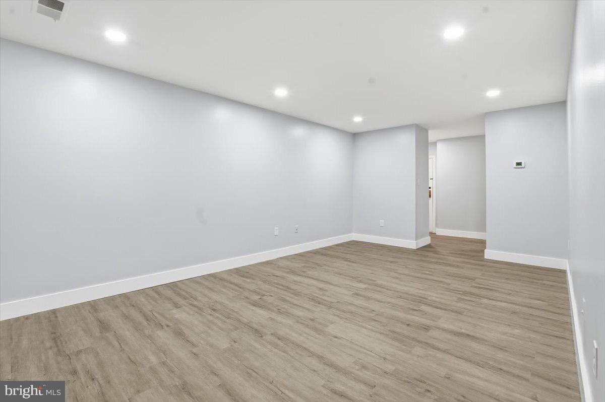 HAWTHORNE VILLAGE - Residential