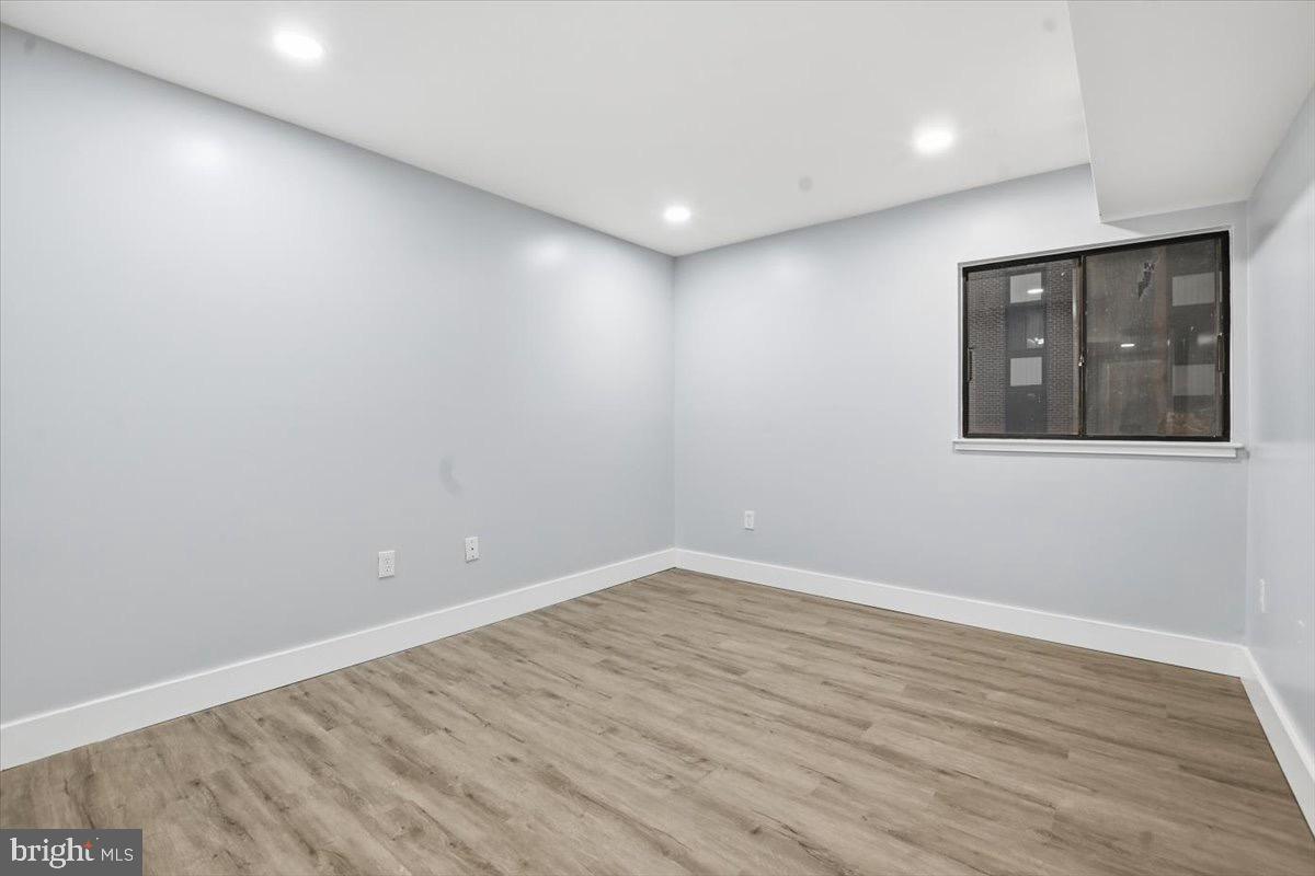 HAWTHORNE VILLAGE - Residential