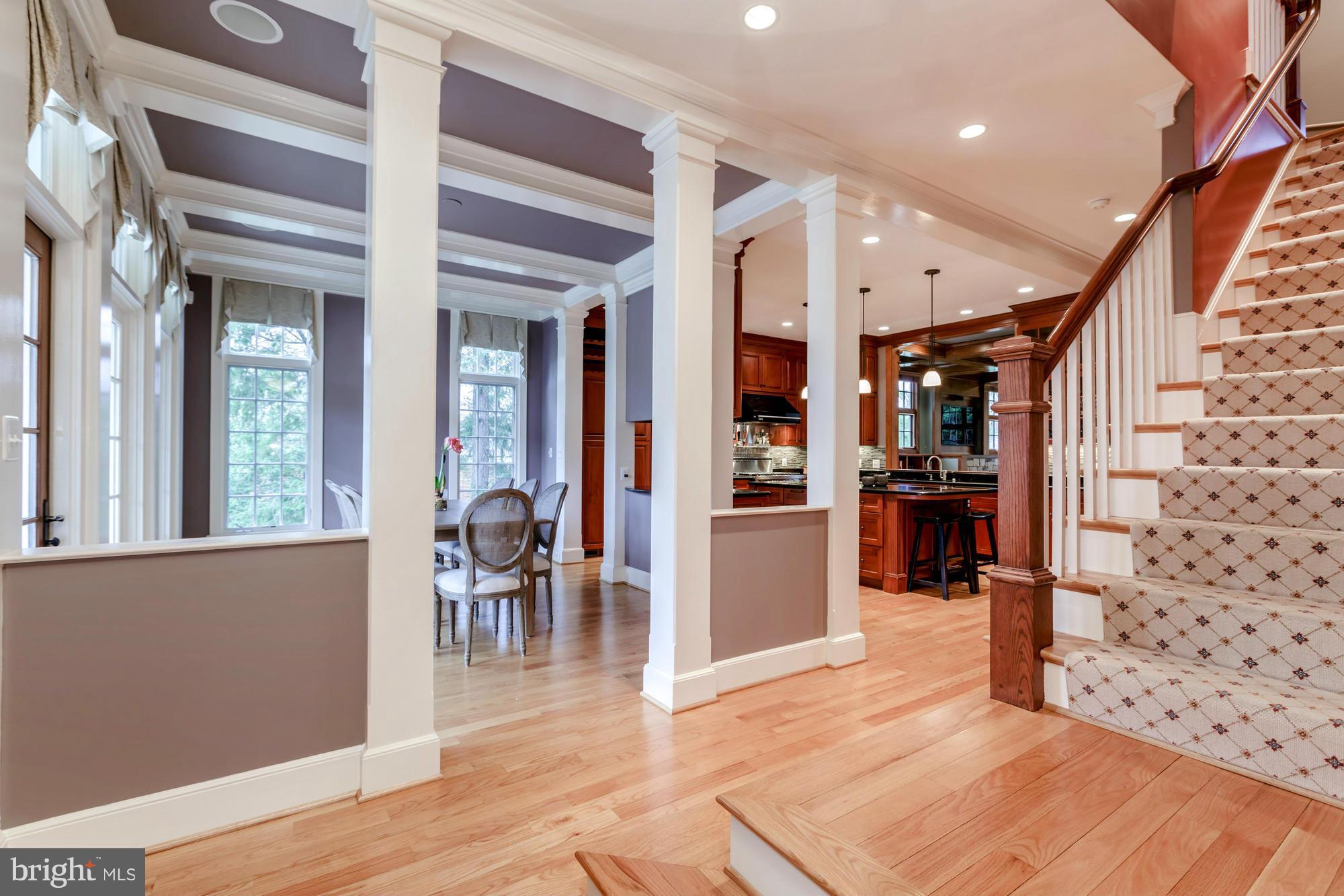 COUNTRY CLUB HILLS - Residential