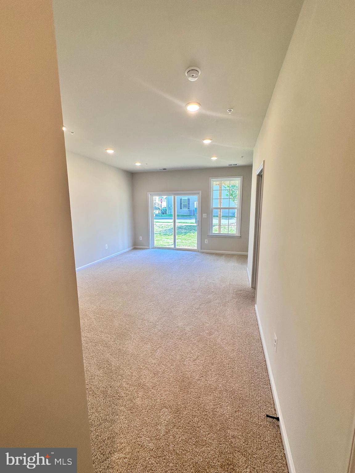 SPRING BANK - Residential Lease