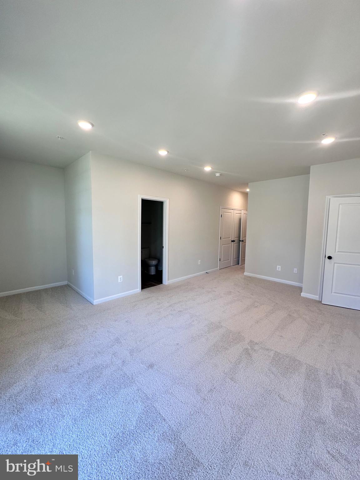 SPRING BANK - Residential Lease