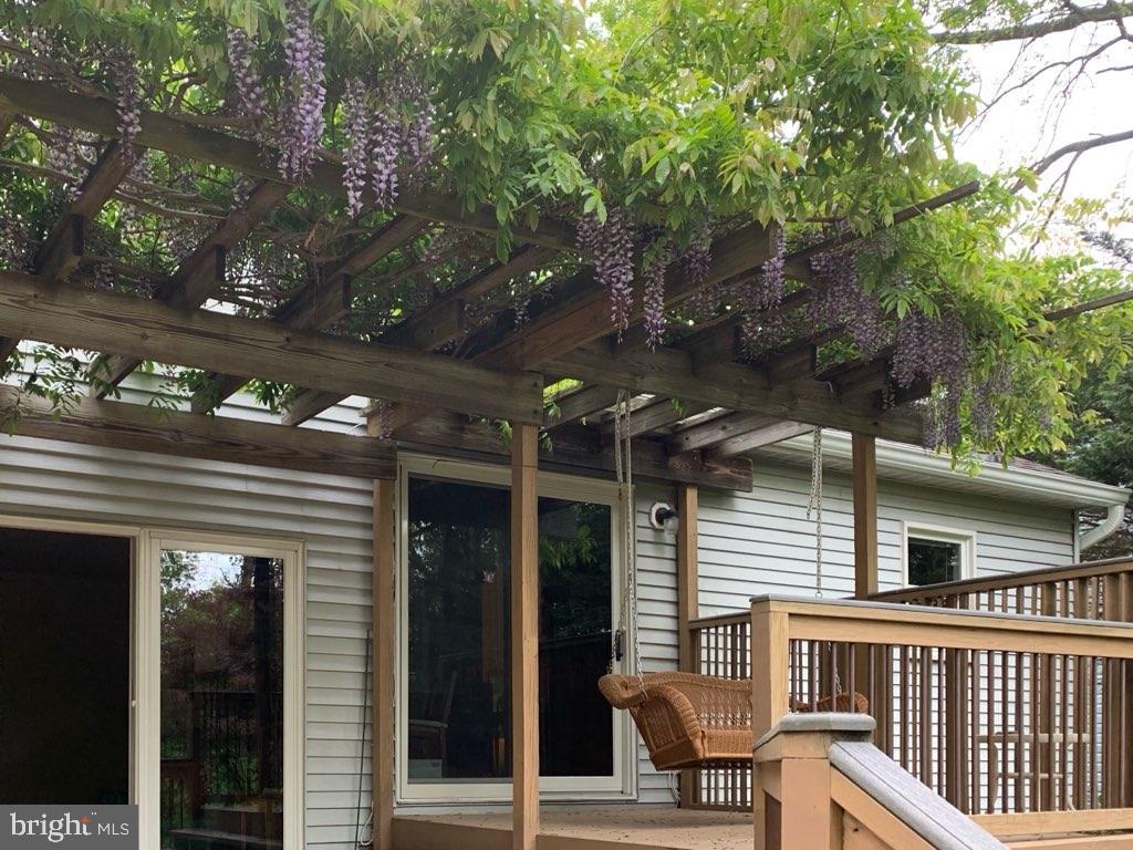 VILLAGE OF HICKORY RIDGE - Residential