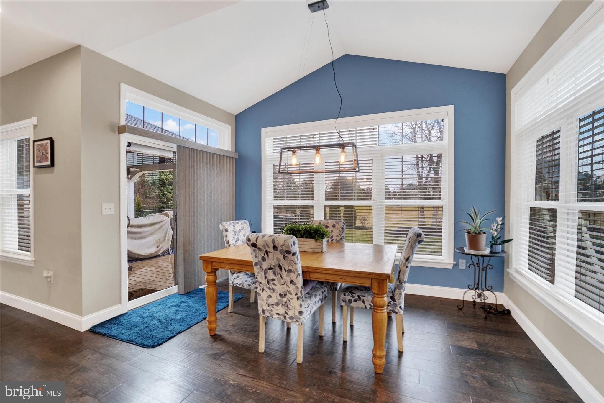 HEPPLEWHITE ESTATES - Residential