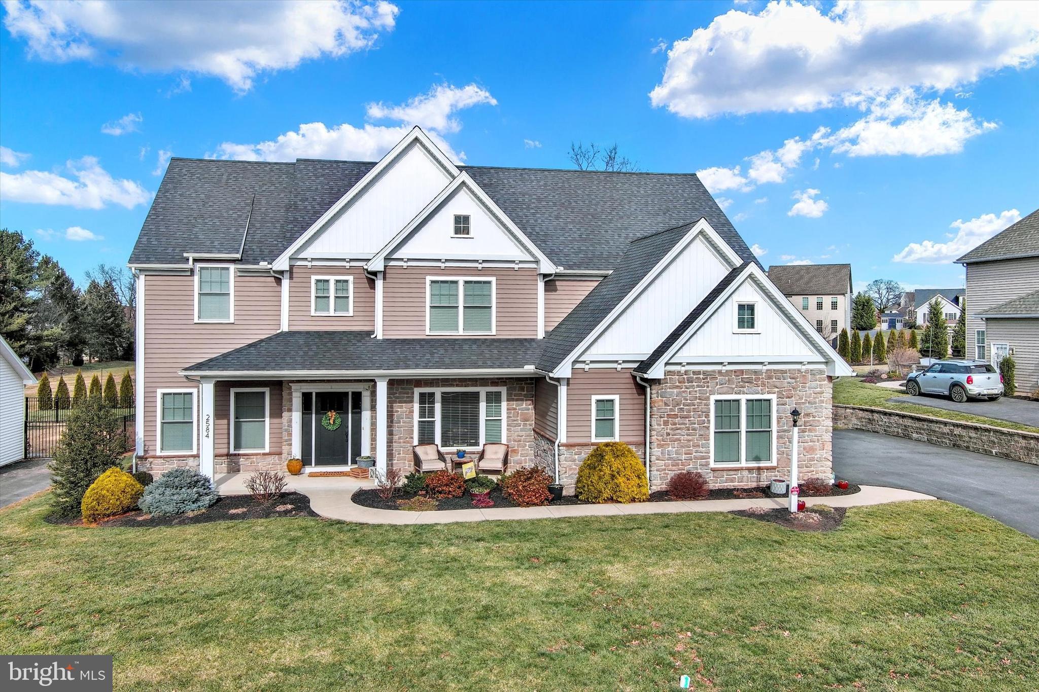 HEPPLEWHITE ESTATES - Residential