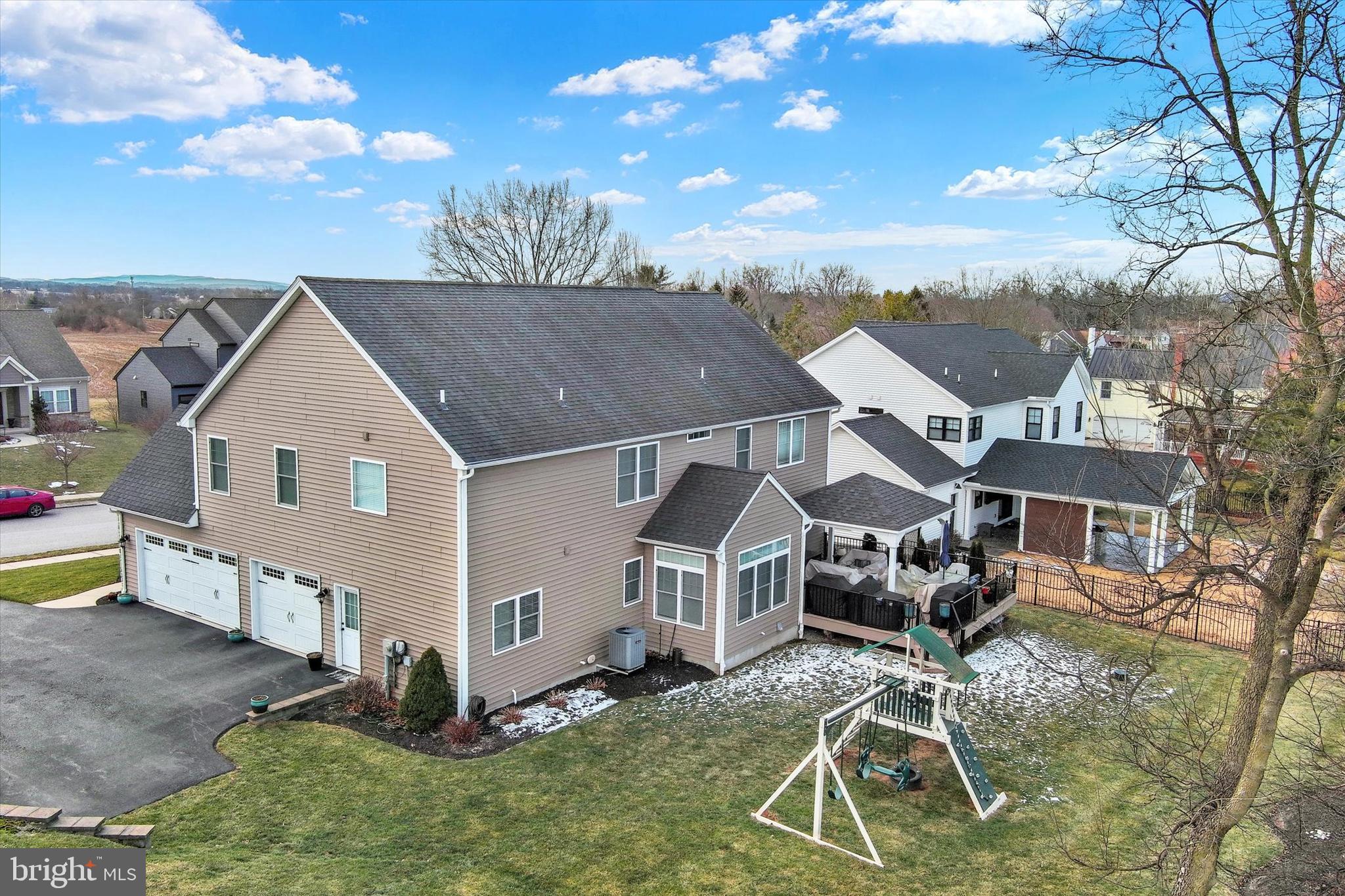 HEPPLEWHITE ESTATES - Residential