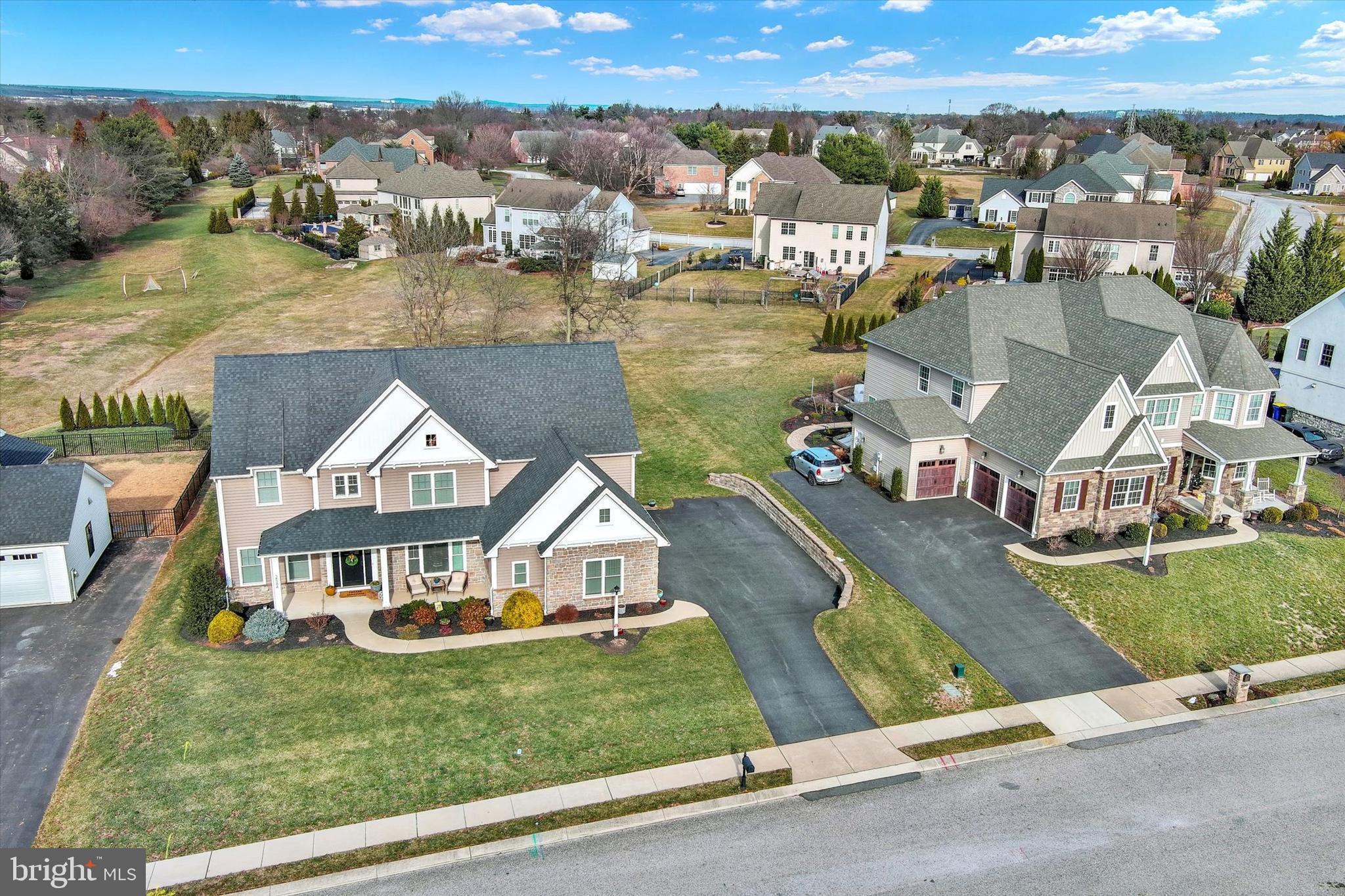 HEPPLEWHITE ESTATES - Residential