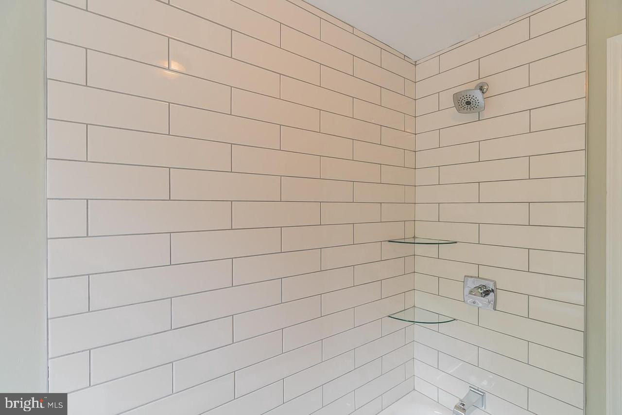 MANAYUNK - Residential