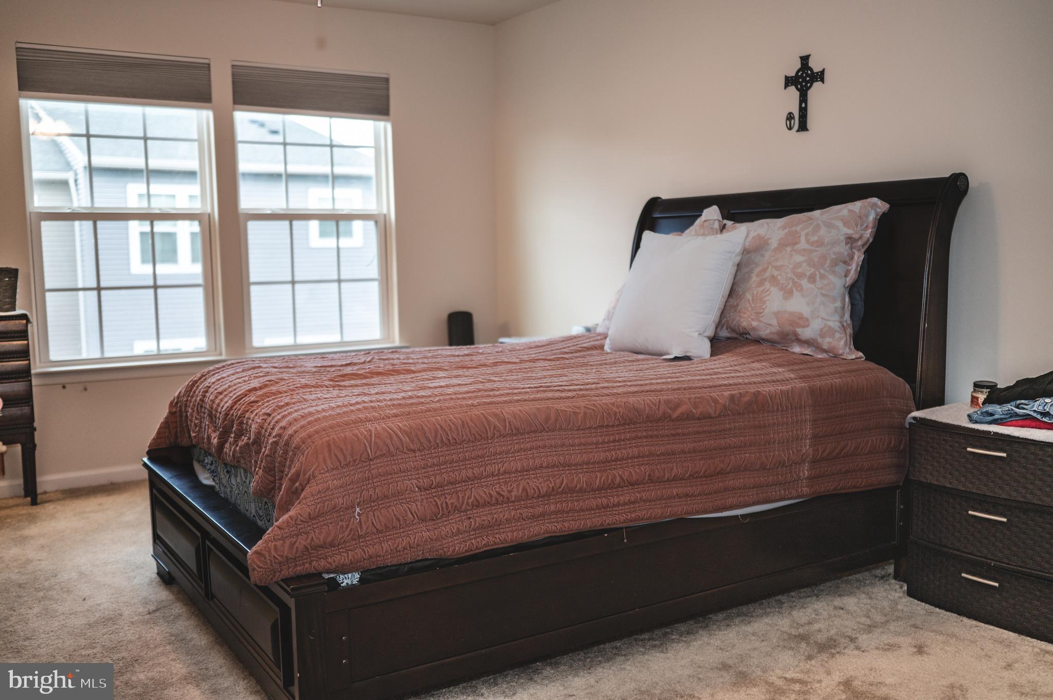 MINTBROOK - Residential