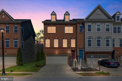 1038 PULTNEY LANE GLEN BURNIE MD 21060