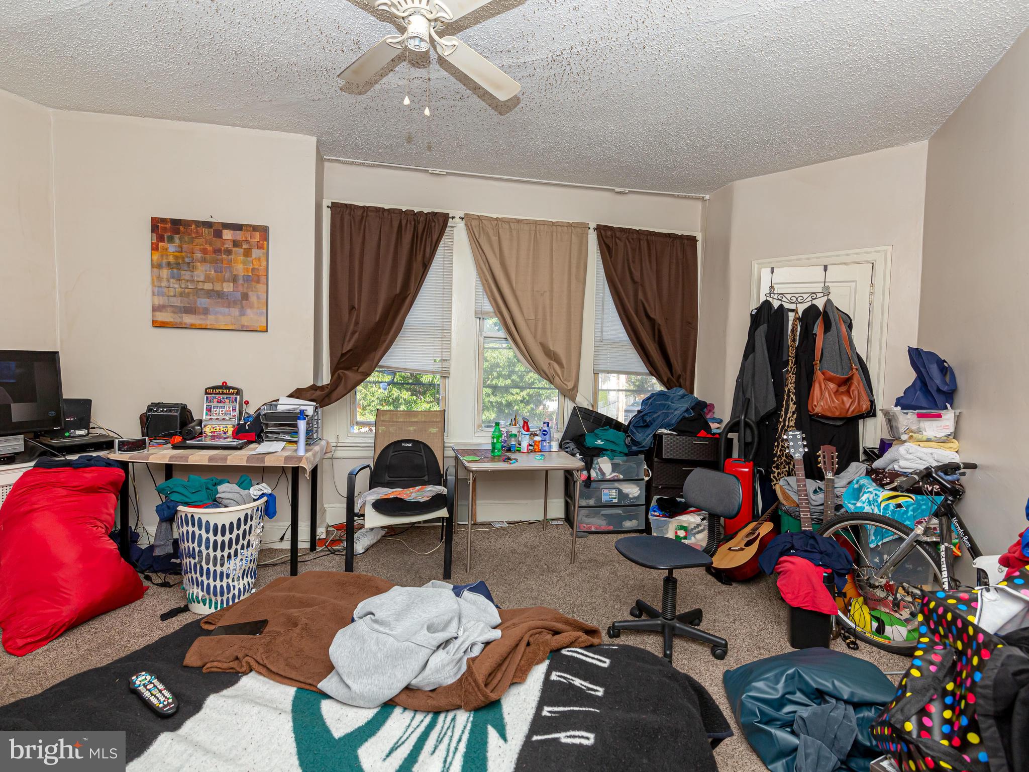 OVERBROOK - Commercial Sale