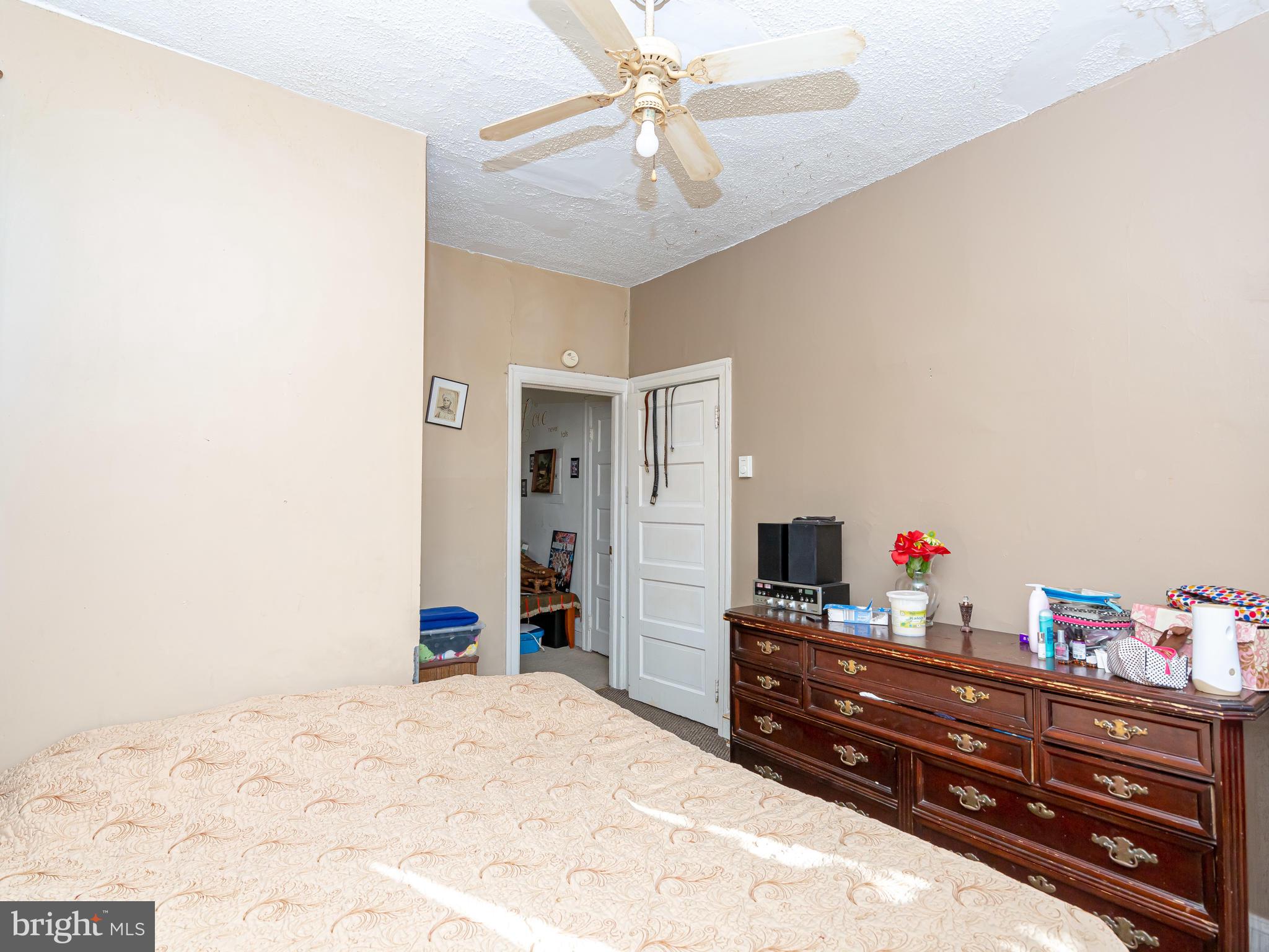 OVERBROOK - Commercial Sale