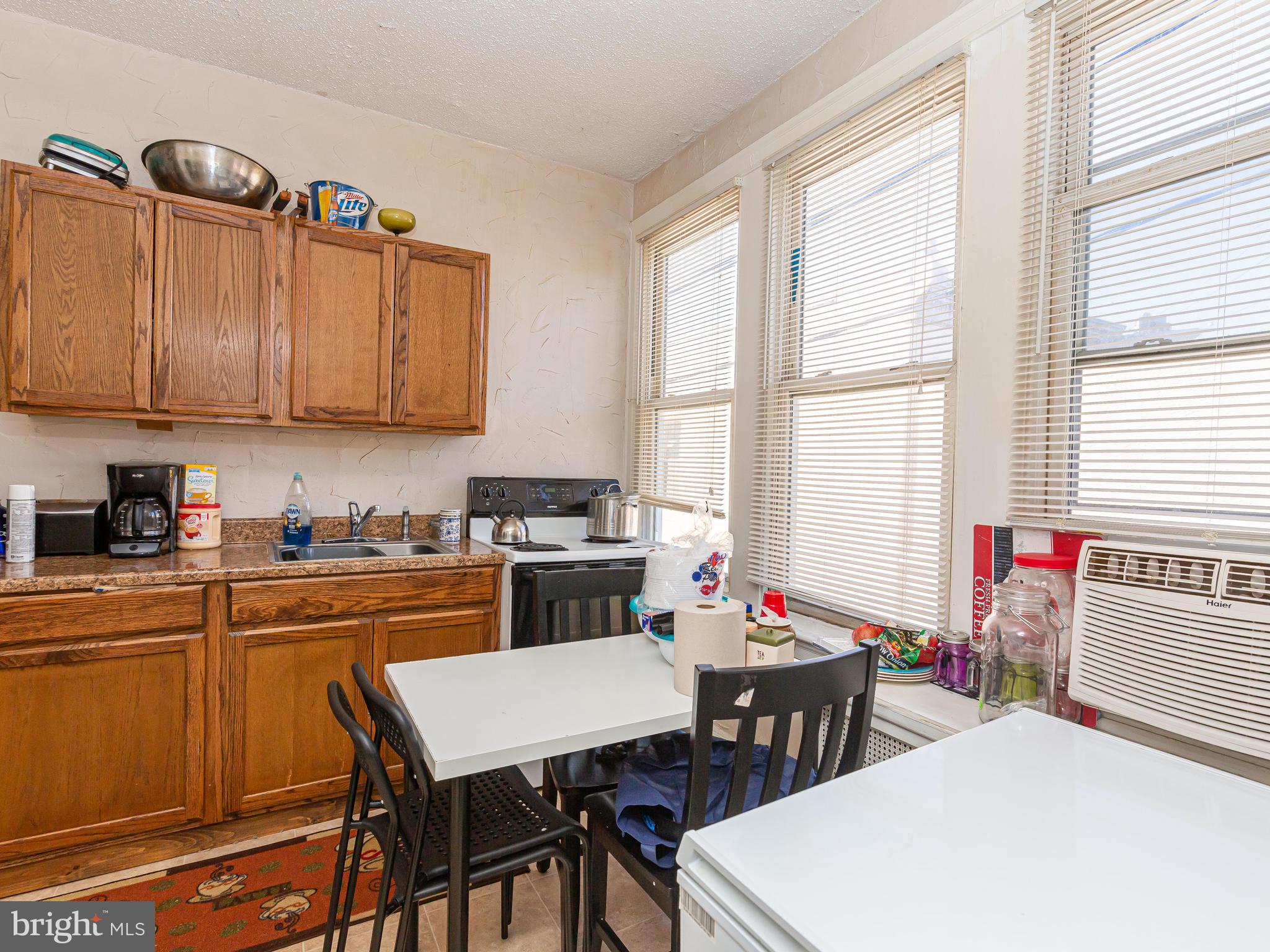 OVERBROOK - Commercial Sale