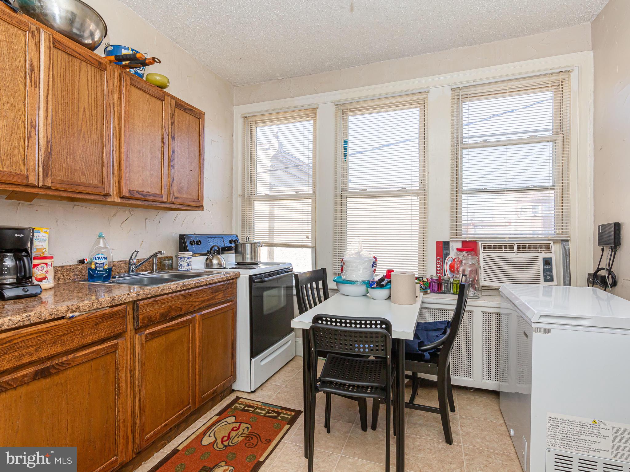 OVERBROOK - Commercial Sale