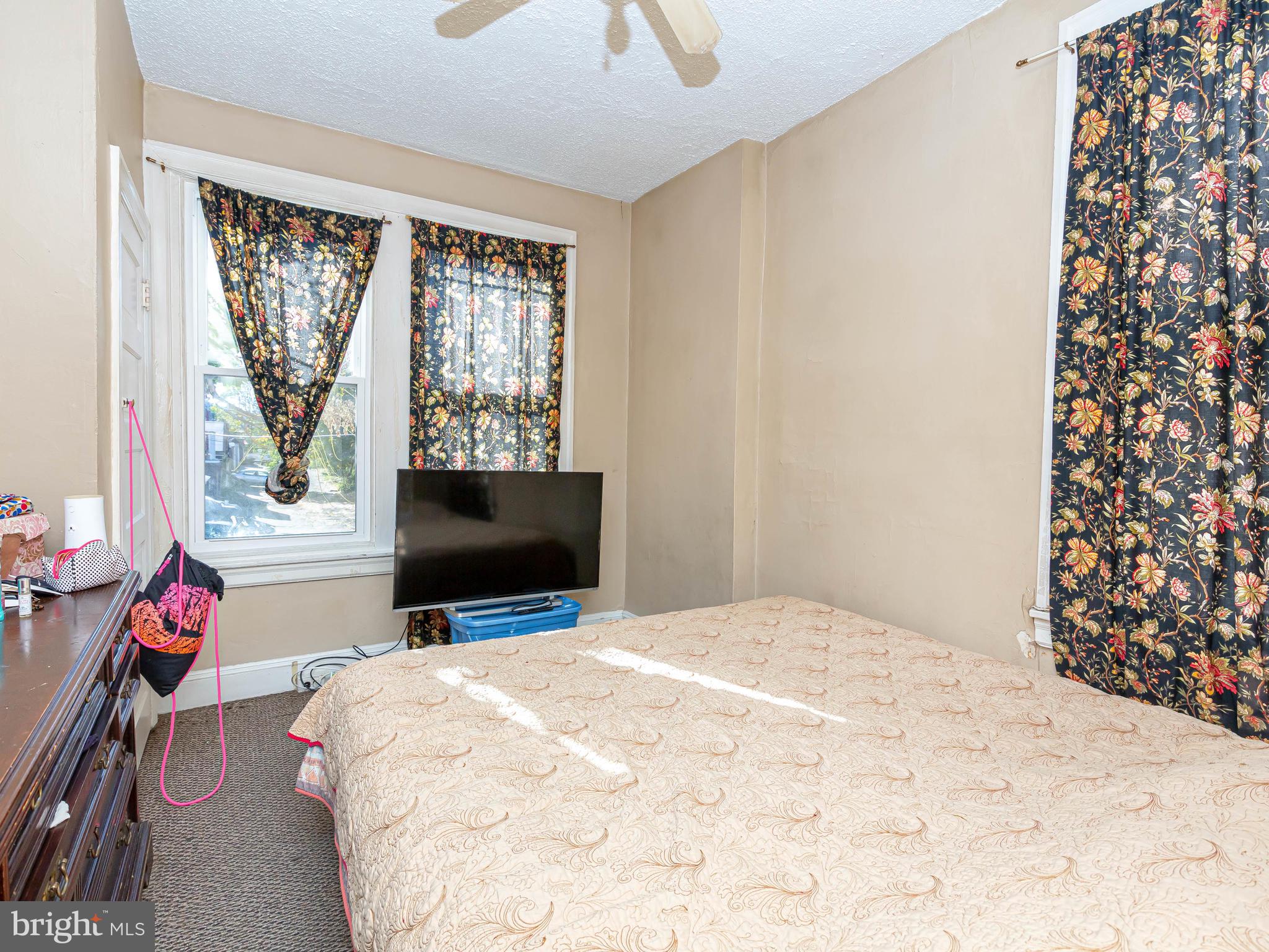 OVERBROOK - Commercial Sale