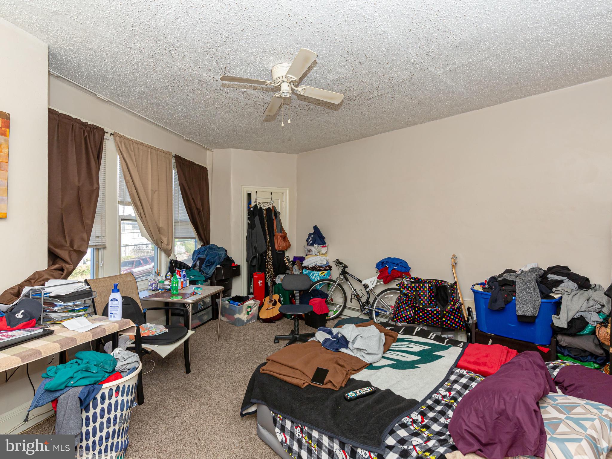 OVERBROOK - Commercial Sale