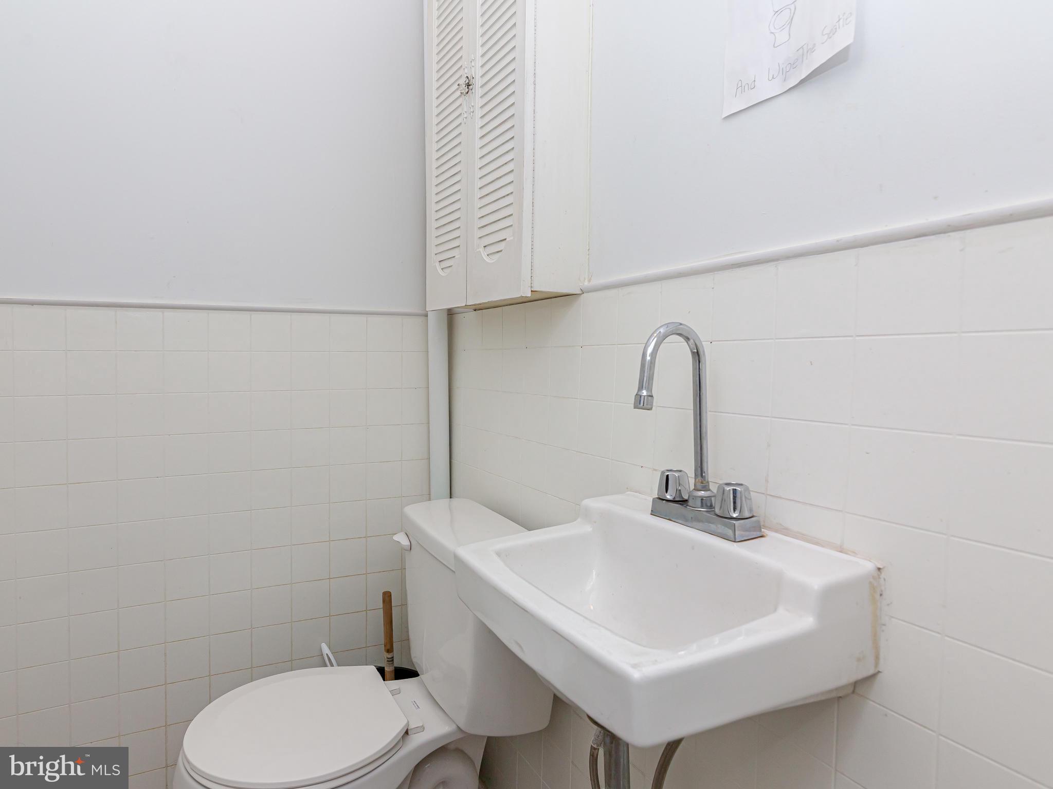 OVERBROOK - Commercial Sale