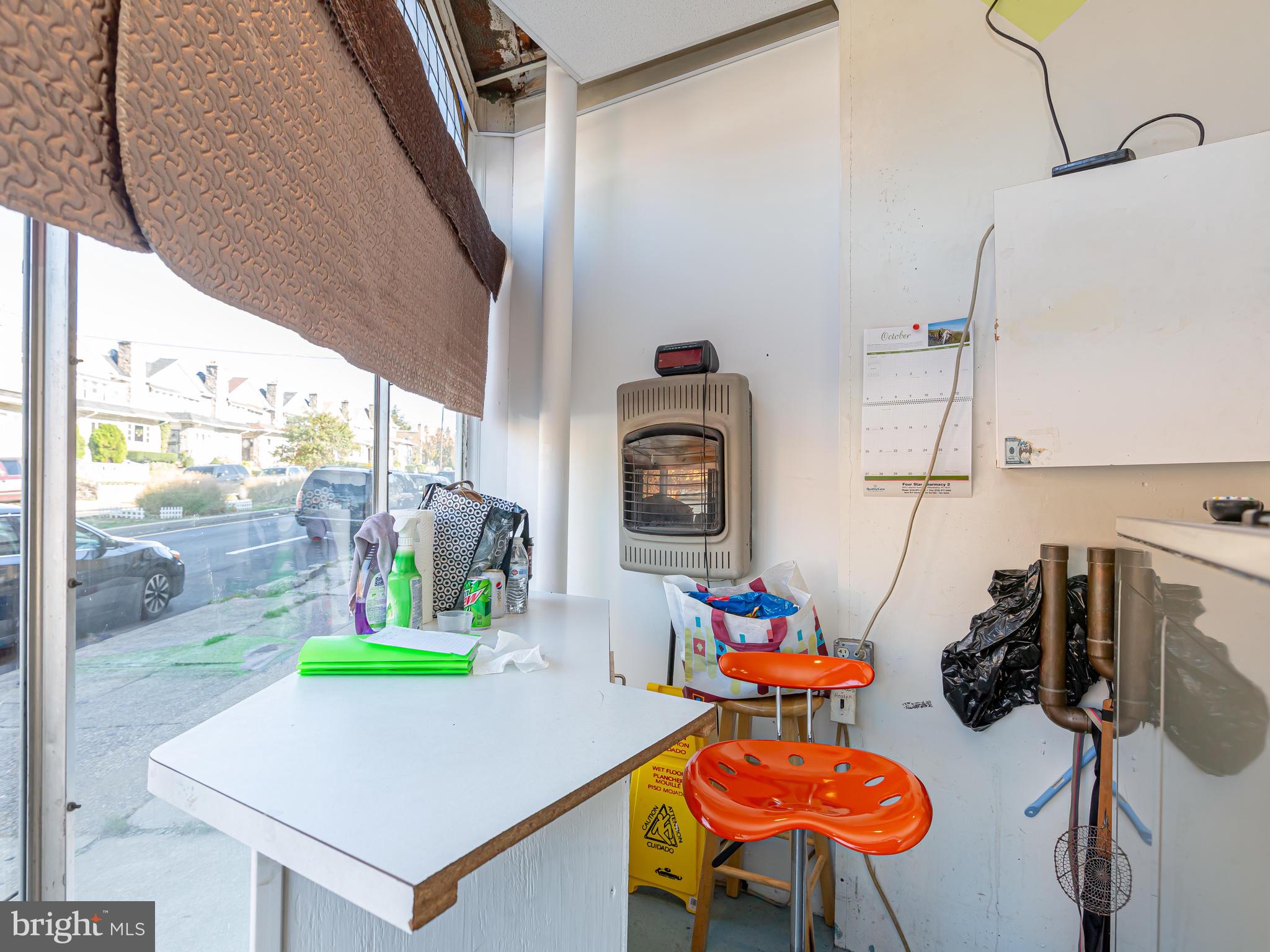 OVERBROOK - Commercial Sale