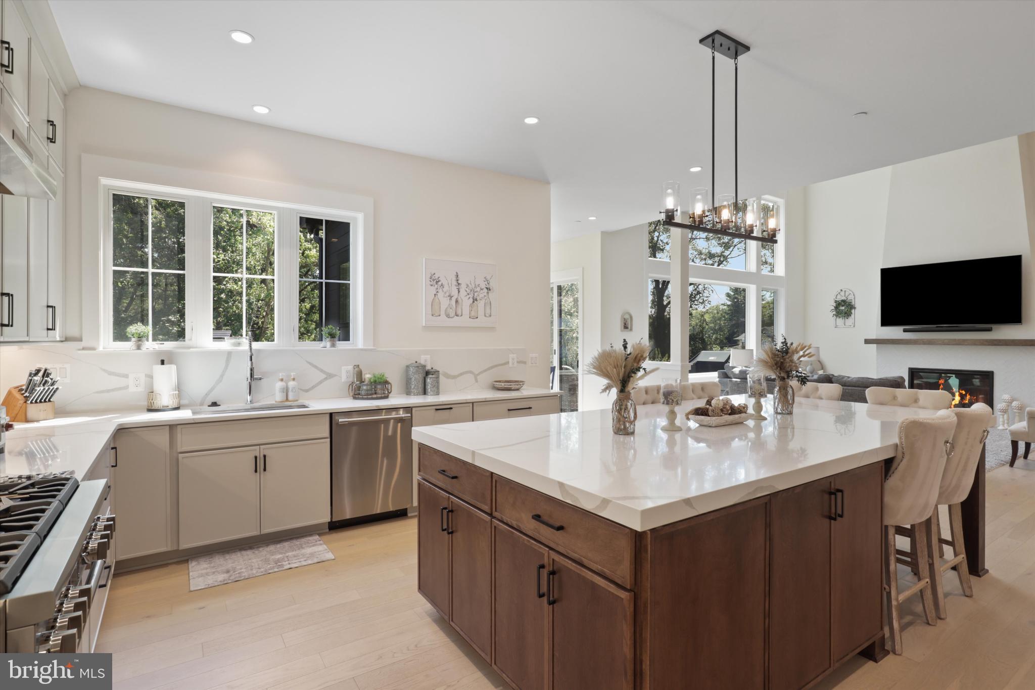 GLEN HILLS - Residential