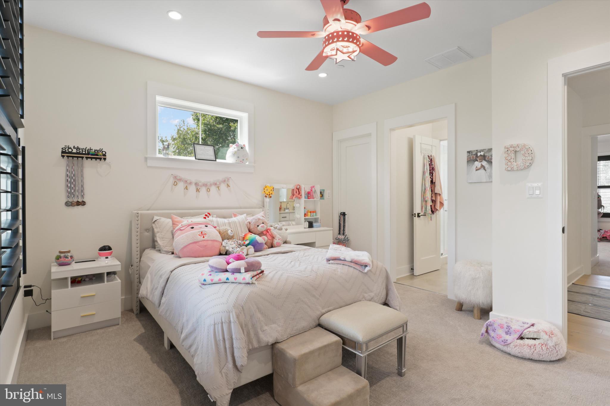 GLEN HILLS - Residential