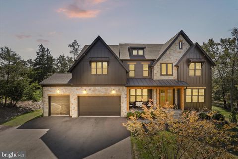 Photo of 13605 Glen Mill Drive, ROCKVILLE, MD 20850 (MLS # MDMC2198604)