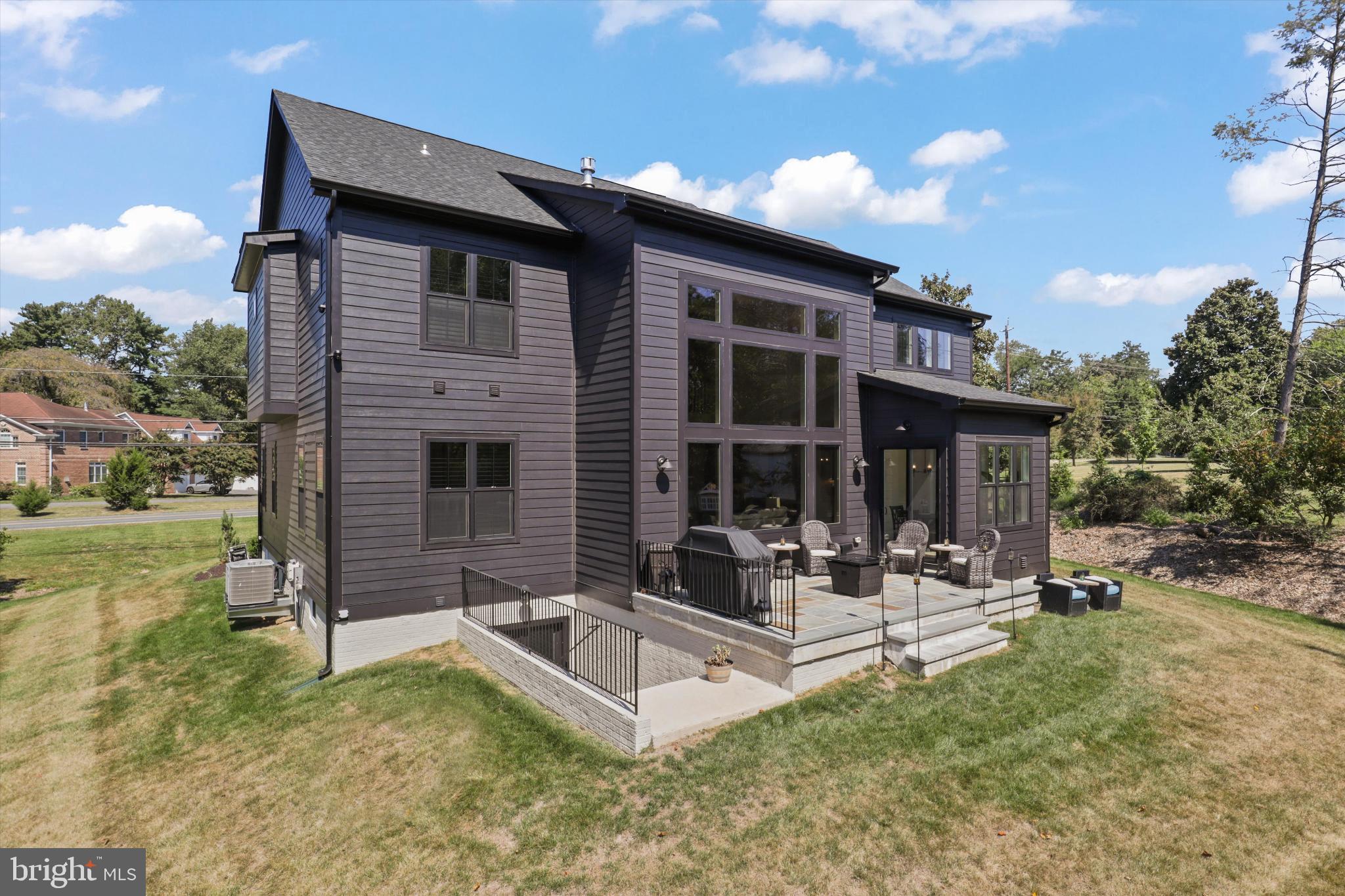 GLEN HILLS - Residential