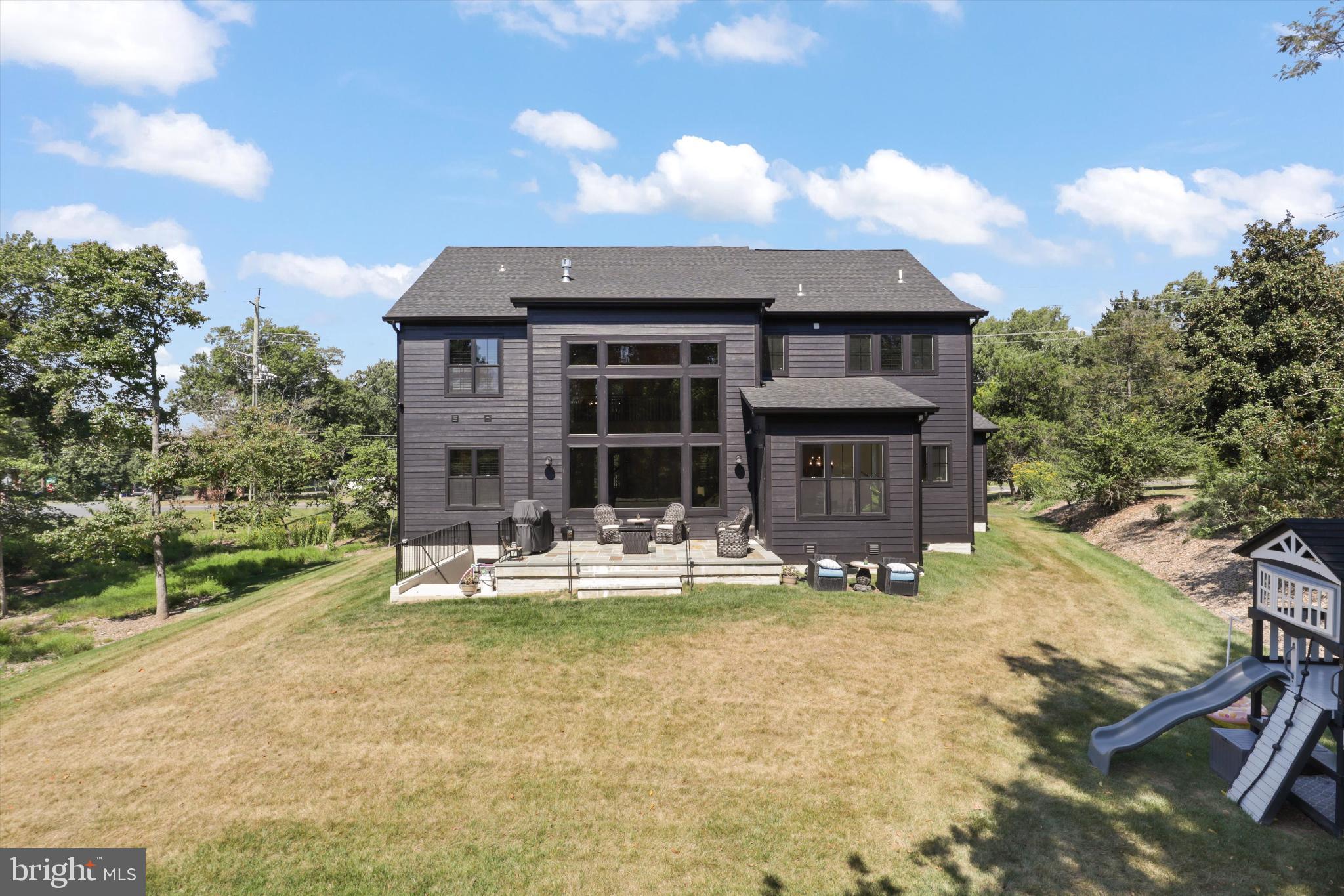 GLEN HILLS - Residential