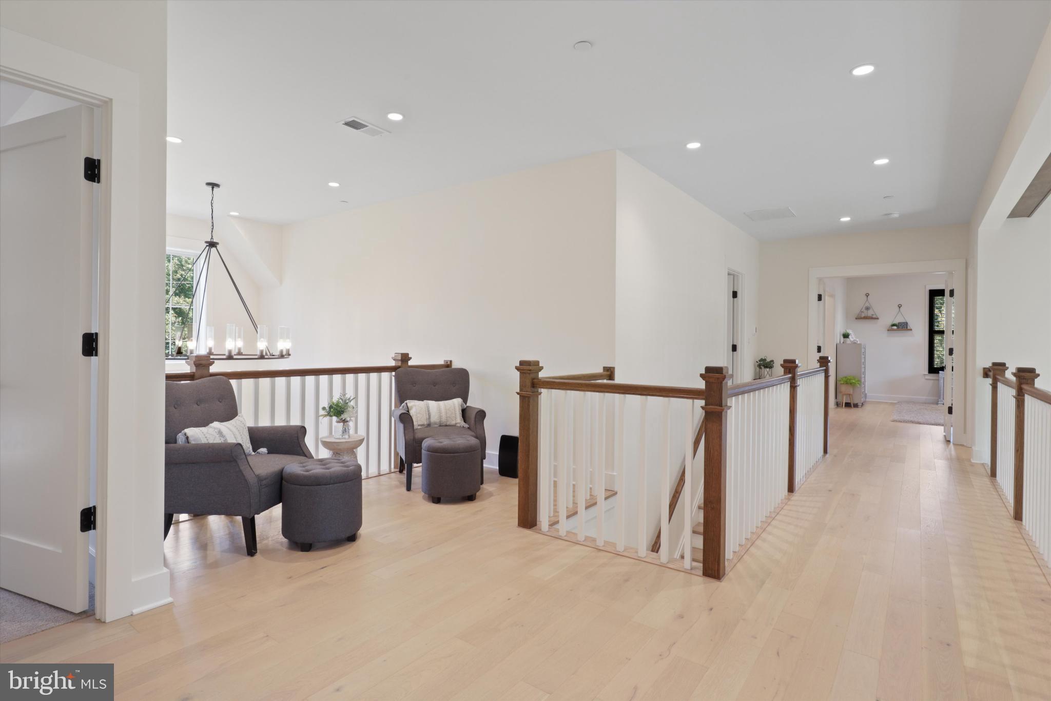 GLEN HILLS - Residential