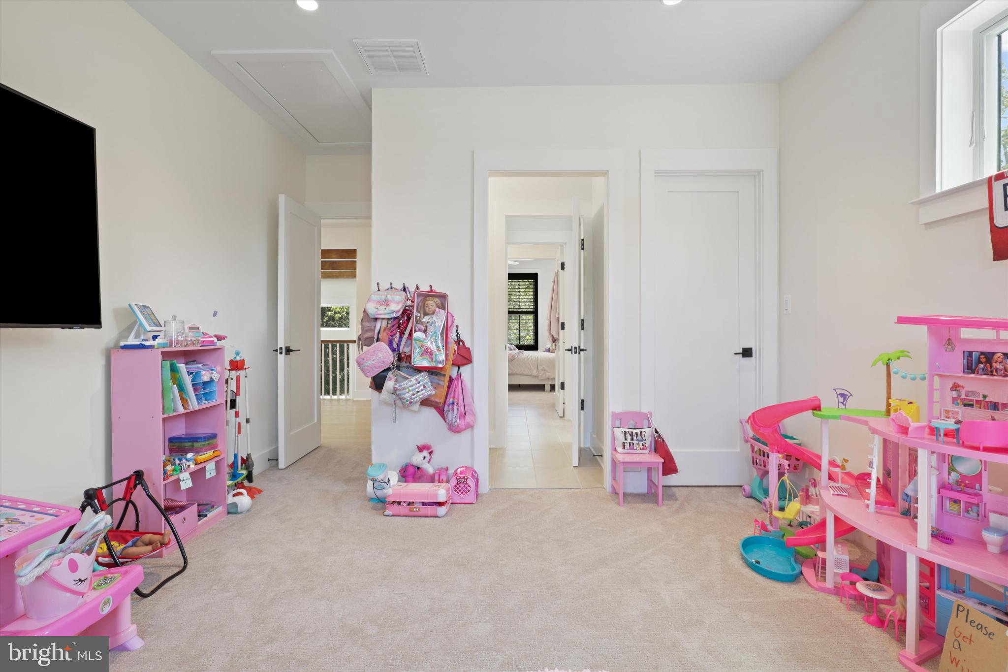 GLEN HILLS - Residential