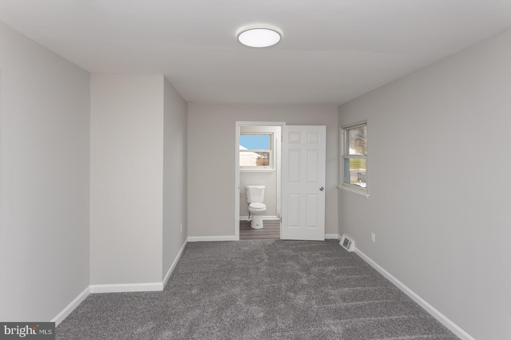 SUBURBIA - Residential