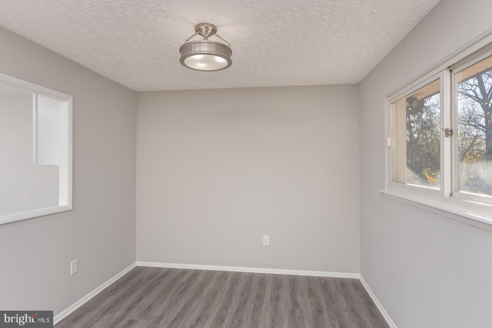 SUBURBIA - Residential