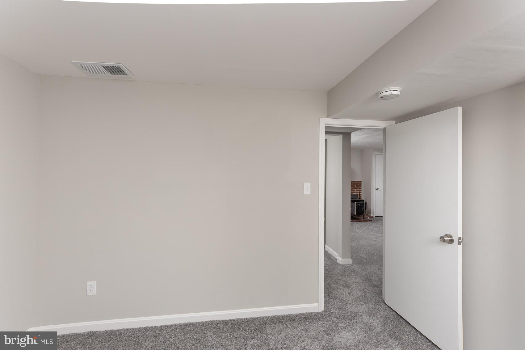 SUBURBIA - Residential