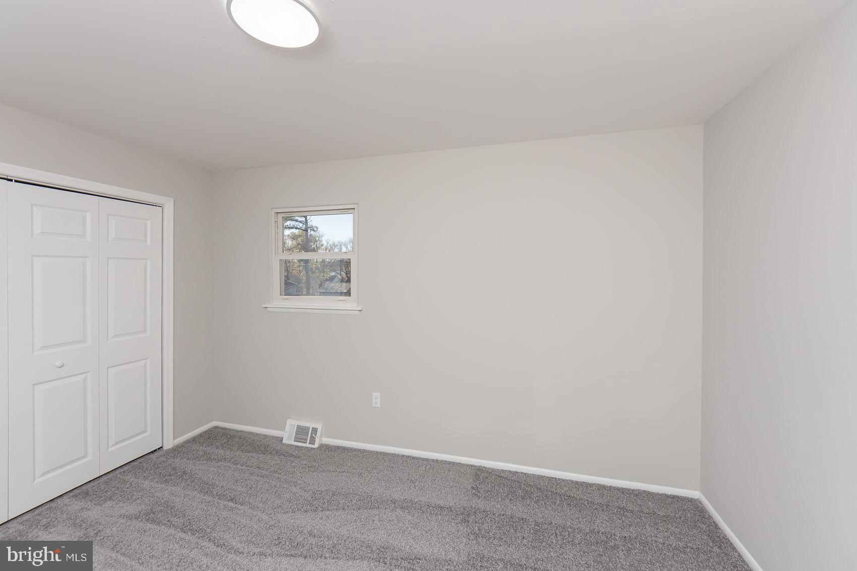 SUBURBIA - Residential