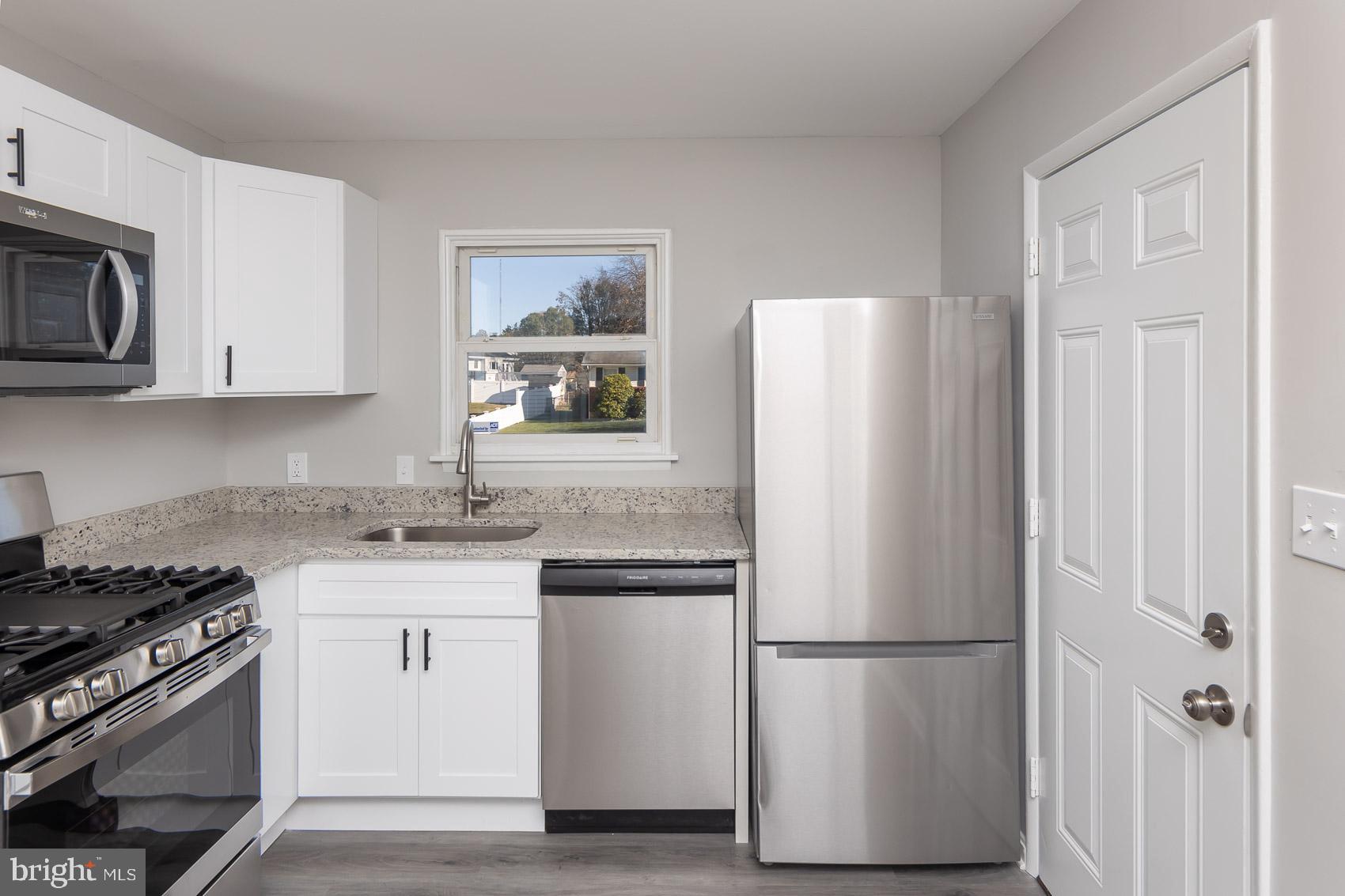 SUBURBIA - Residential