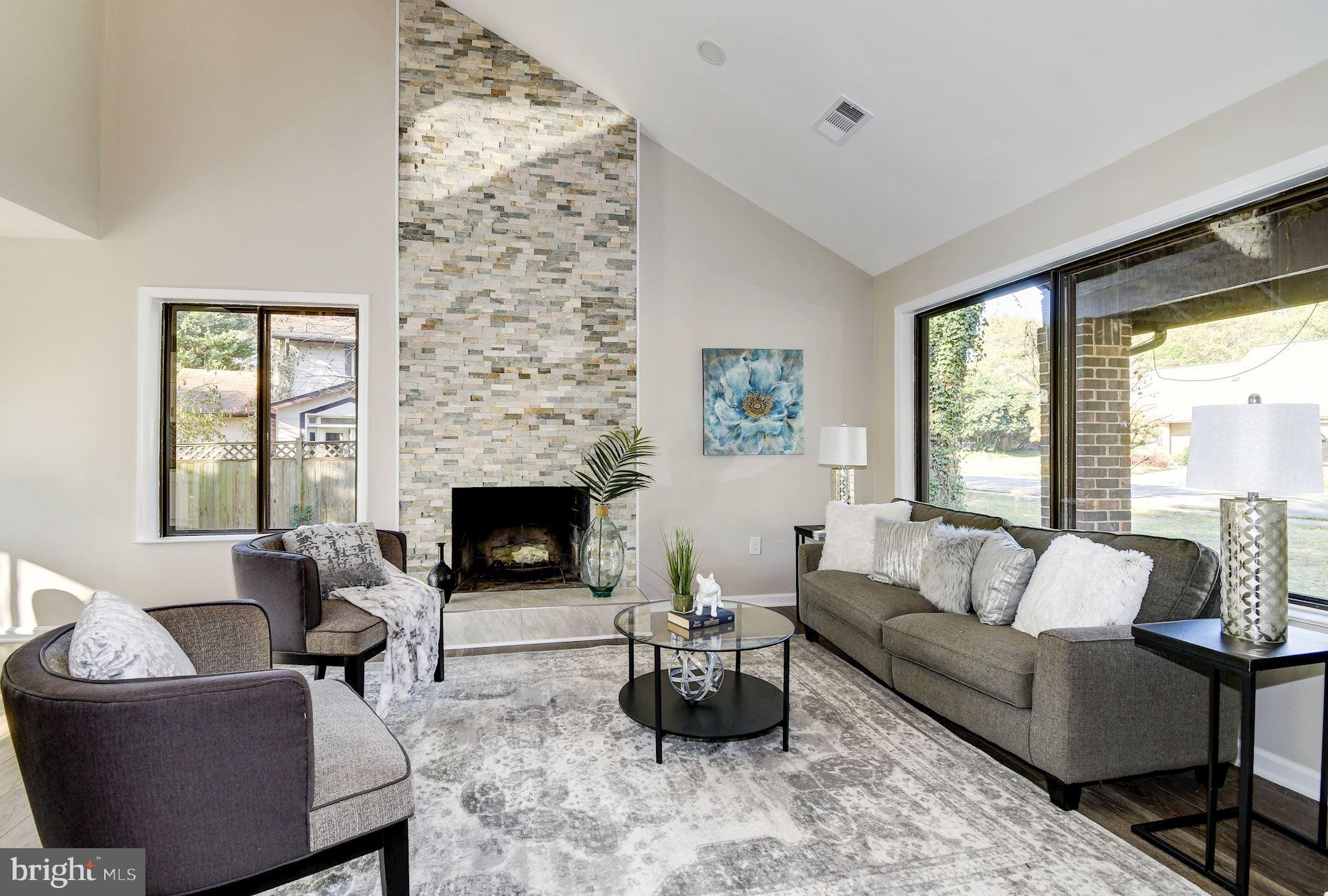 STONEYBROOKE - Residential