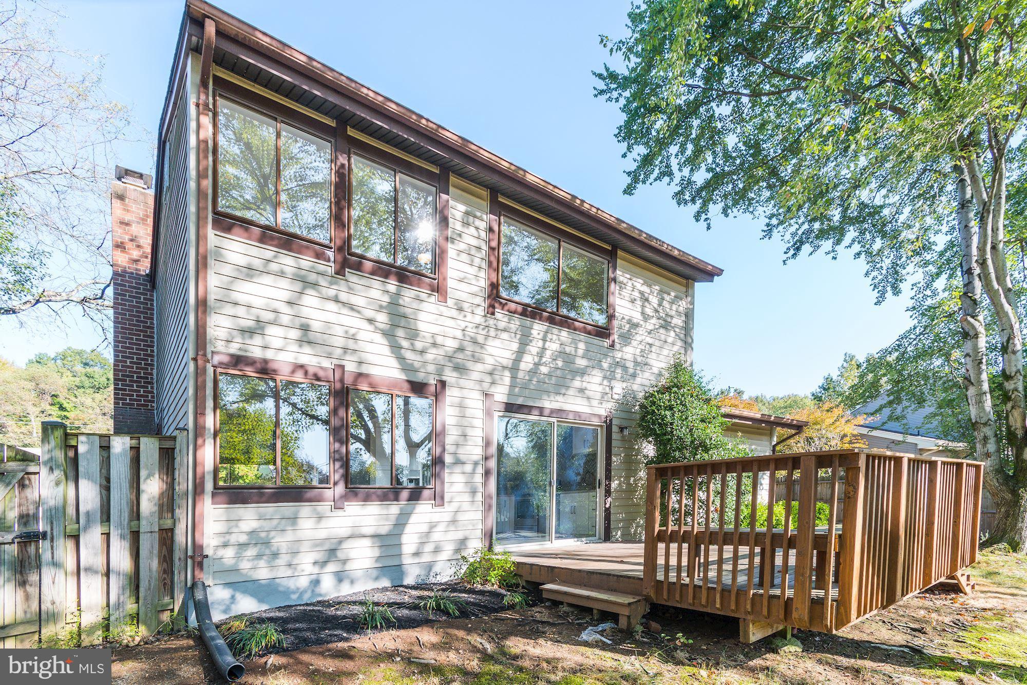 STONEYBROOKE - Residential