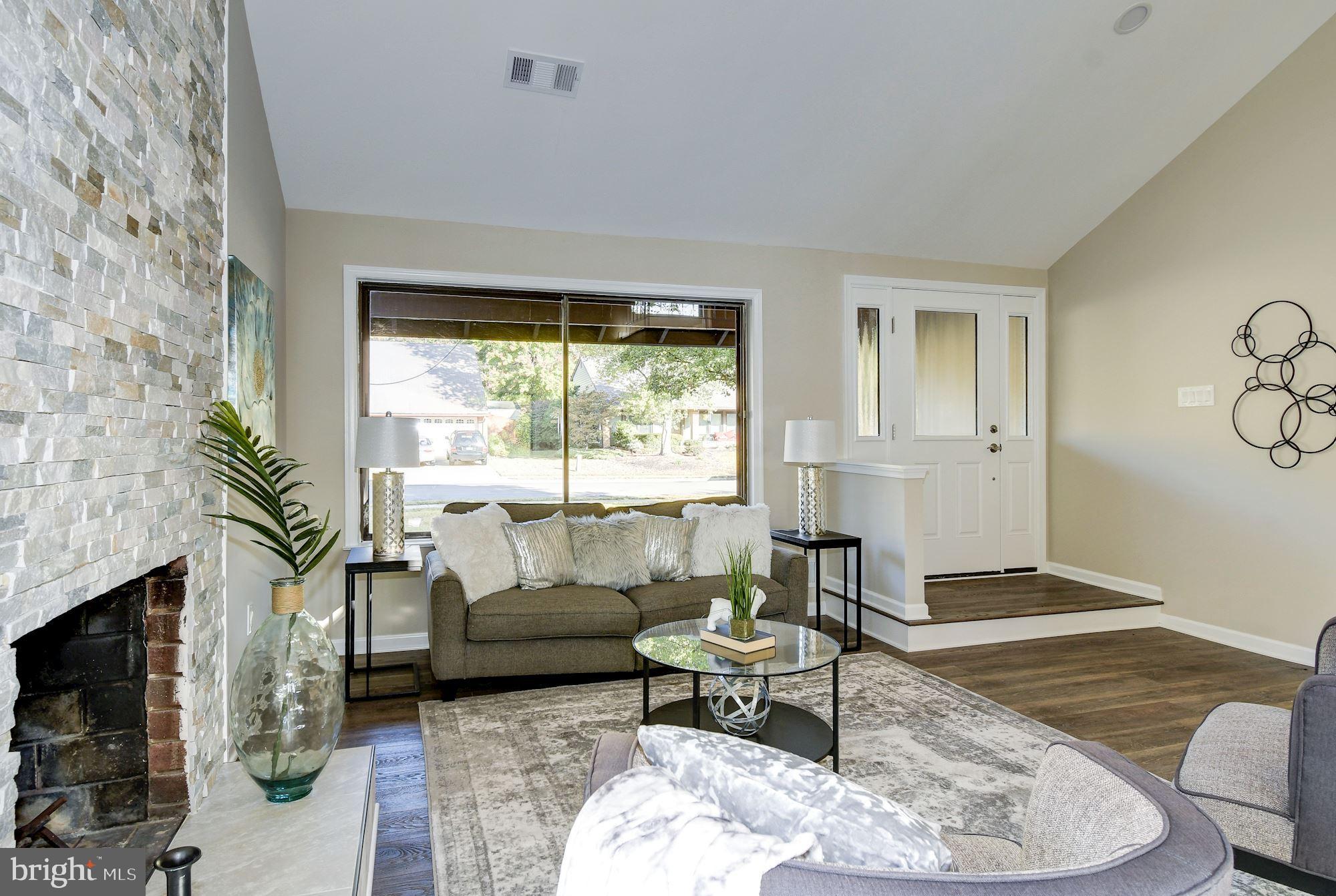 STONEYBROOKE - Residential