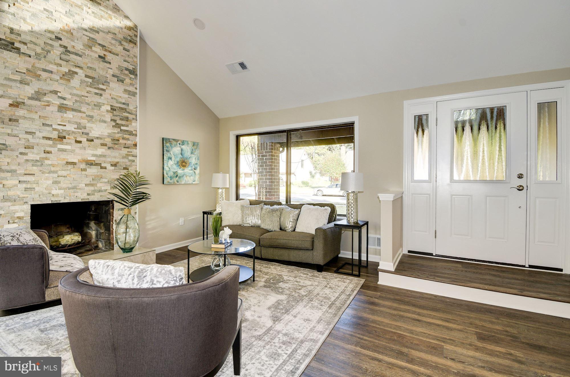 STONEYBROOKE - Residential