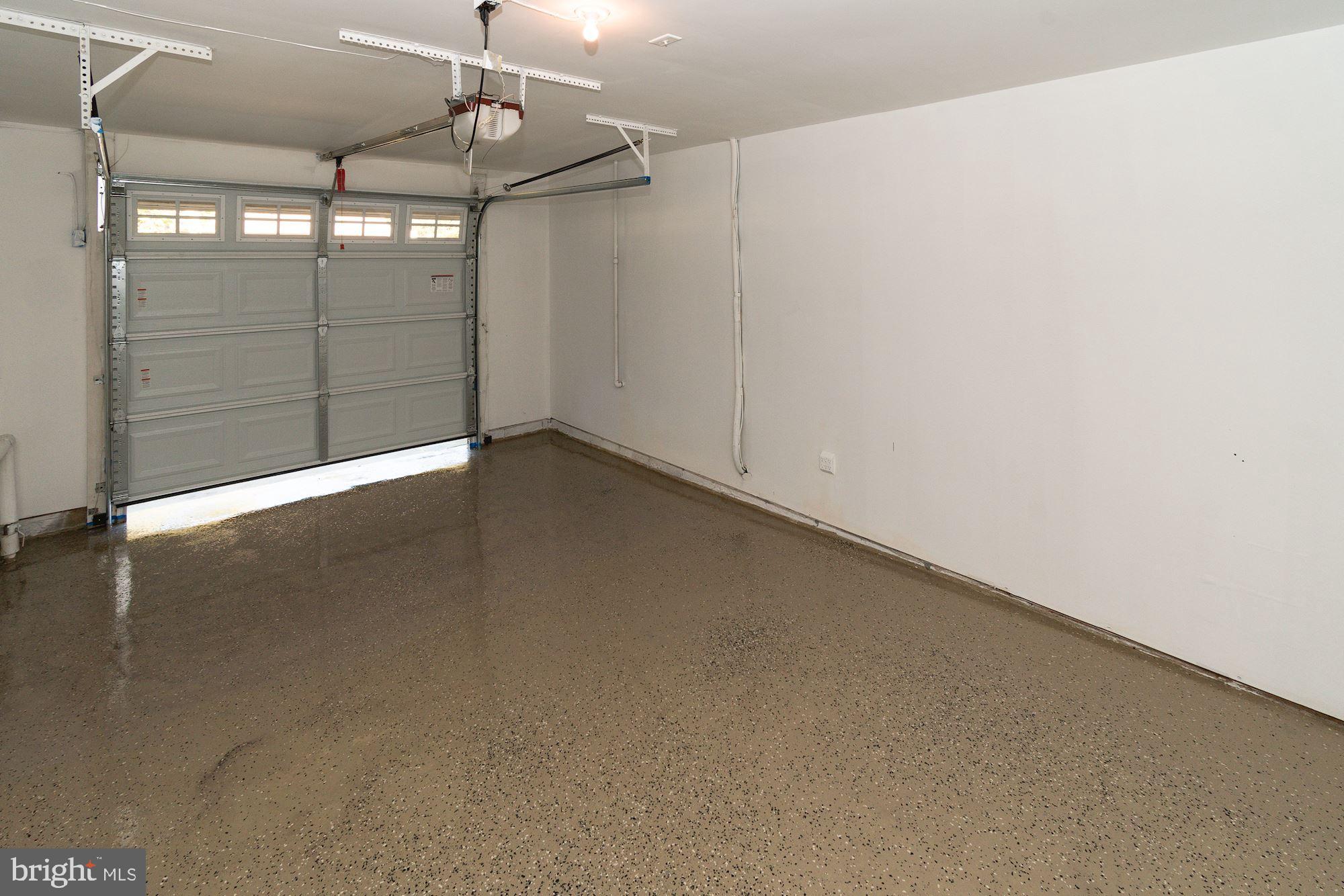 STONEYBROOKE - Residential